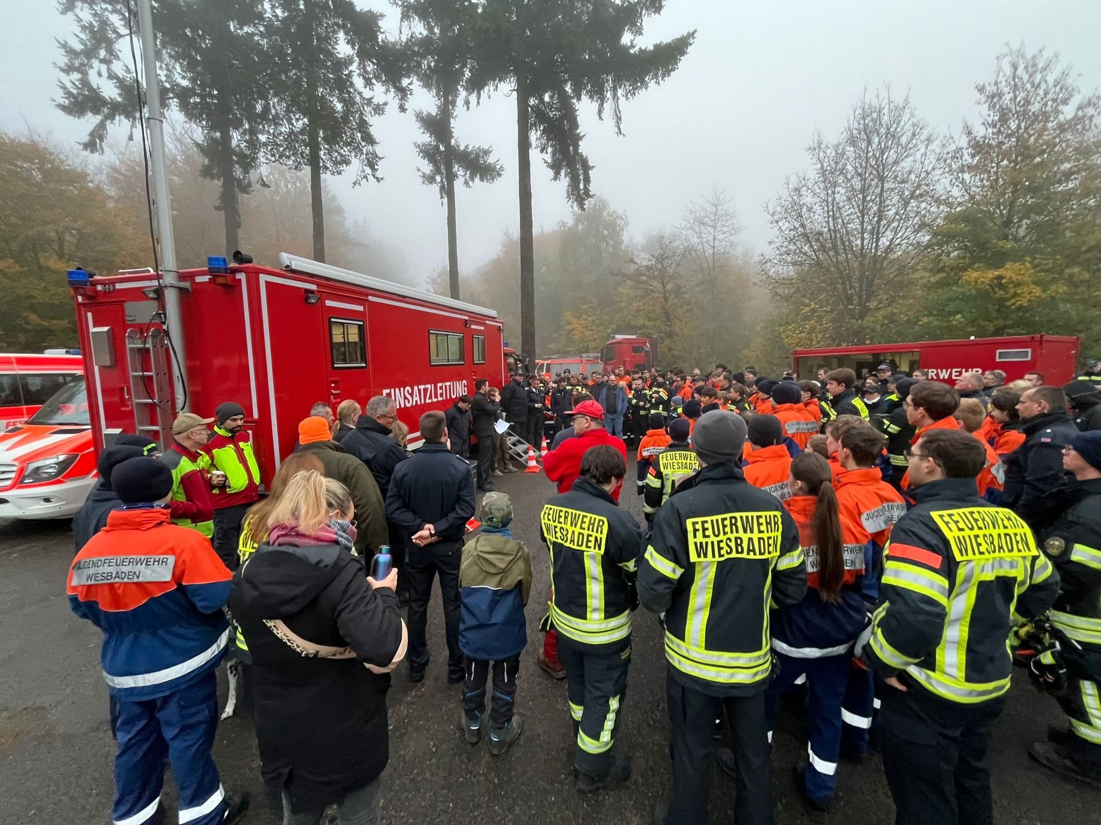 Wiesbadener Jugendfeuerwehr pflanzt 4.500 Bäume | Symbolbild