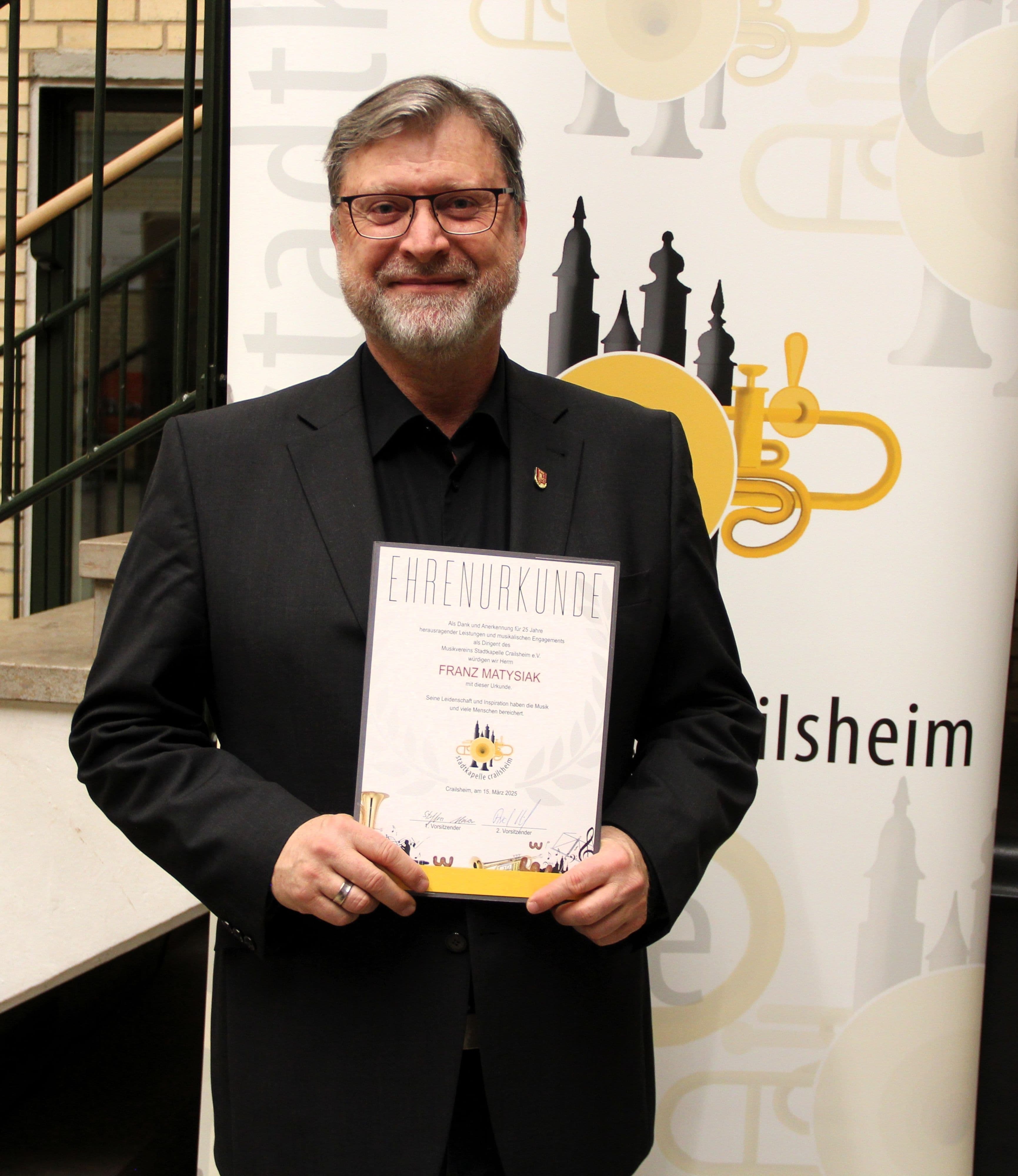 Das Jubiläumskonzert der Stadtkapelle Crailsheim feiert 25 Jahre Leitung durch Franz Matysiak.