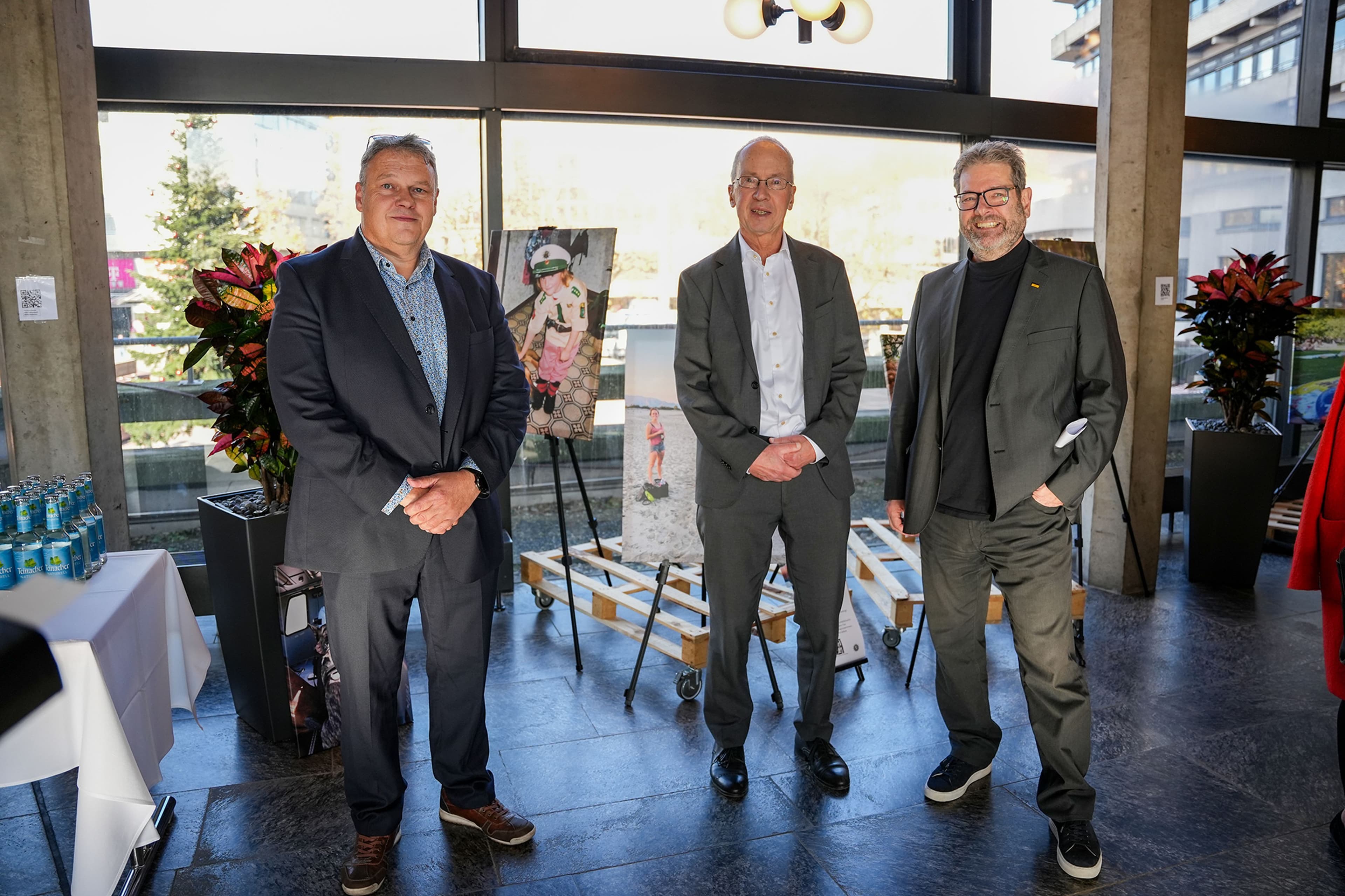 Eröffnung der Ausstellung mit Stephan Augenstein, Frank Fillbrunn und Uwe Kaiser im Neuen Rathaus Pforzheim.