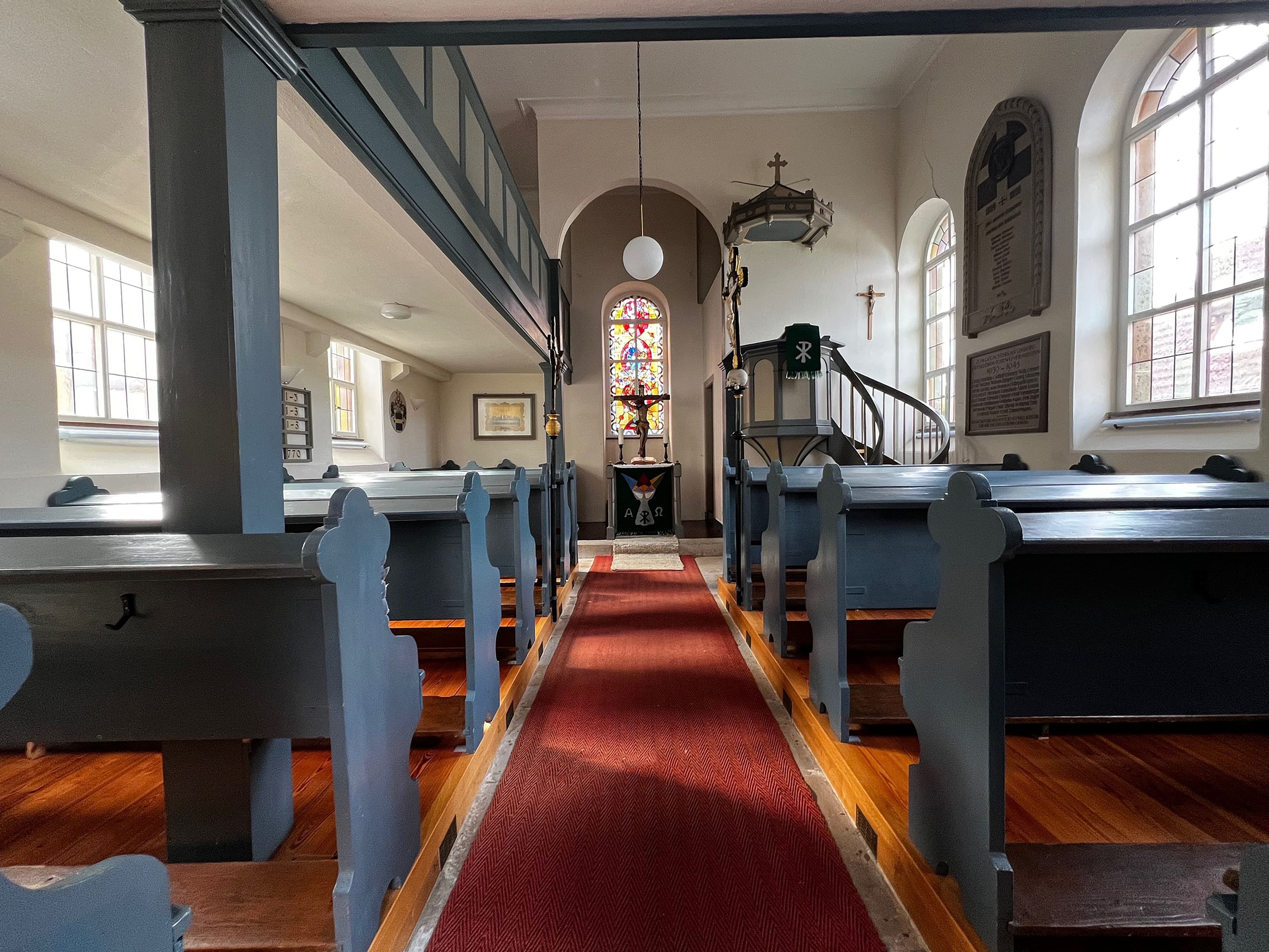 Kirche in Hornberg, erbaut 1873, steht im Fokus der Gemeindeentwicklung.
