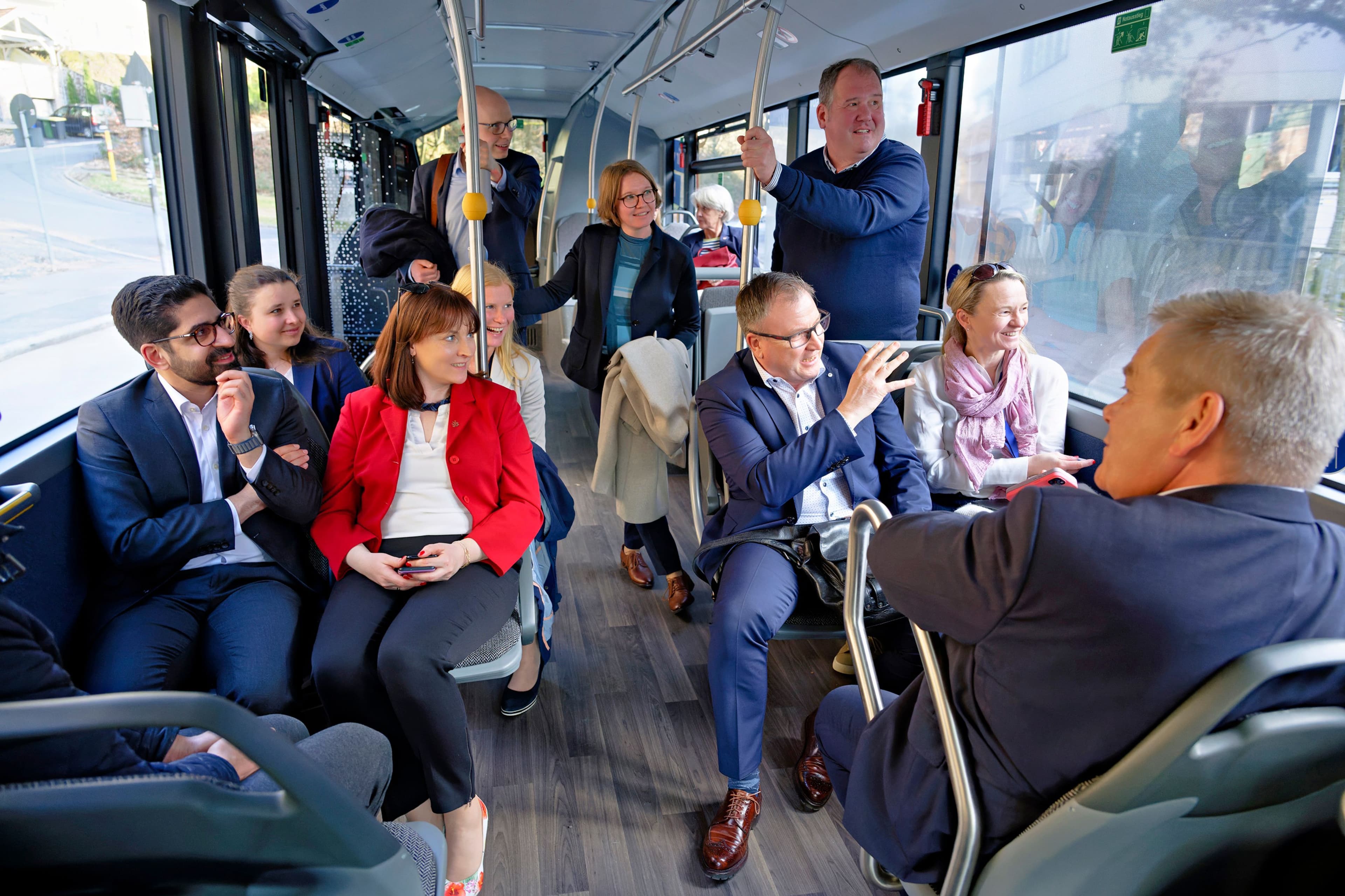 Minister Mansoori besucht Marburg: Zukunft der Innovation | Symbolbild