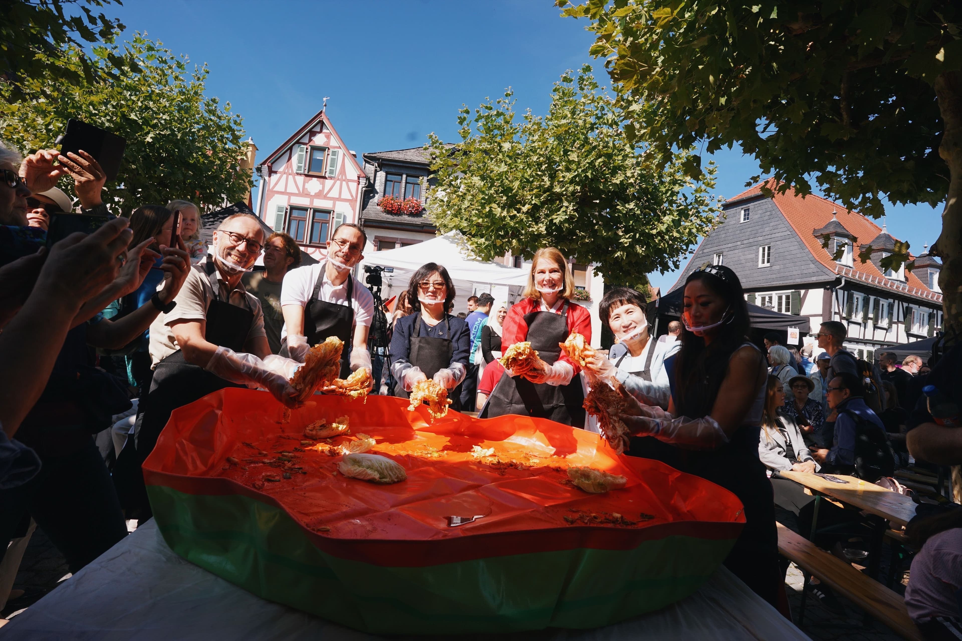 Altstadtmarkt Oberursel: Treffpunkt fĂŒr Genuss und Kultur | Symbolbild