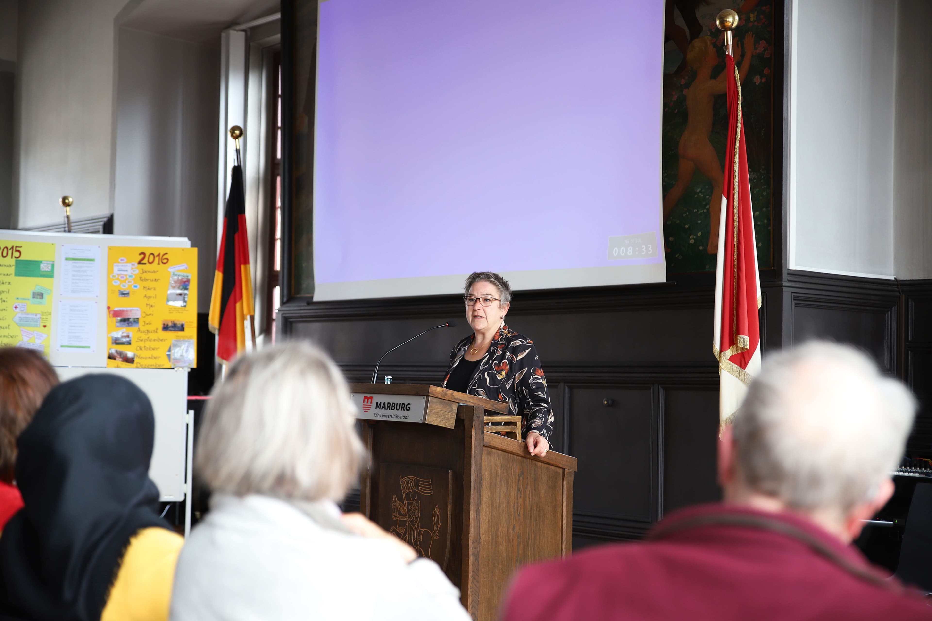 Zehn Jahre Portal Mauerstraße: Marburgs Brücke für Geflüchtete | Symbolbild