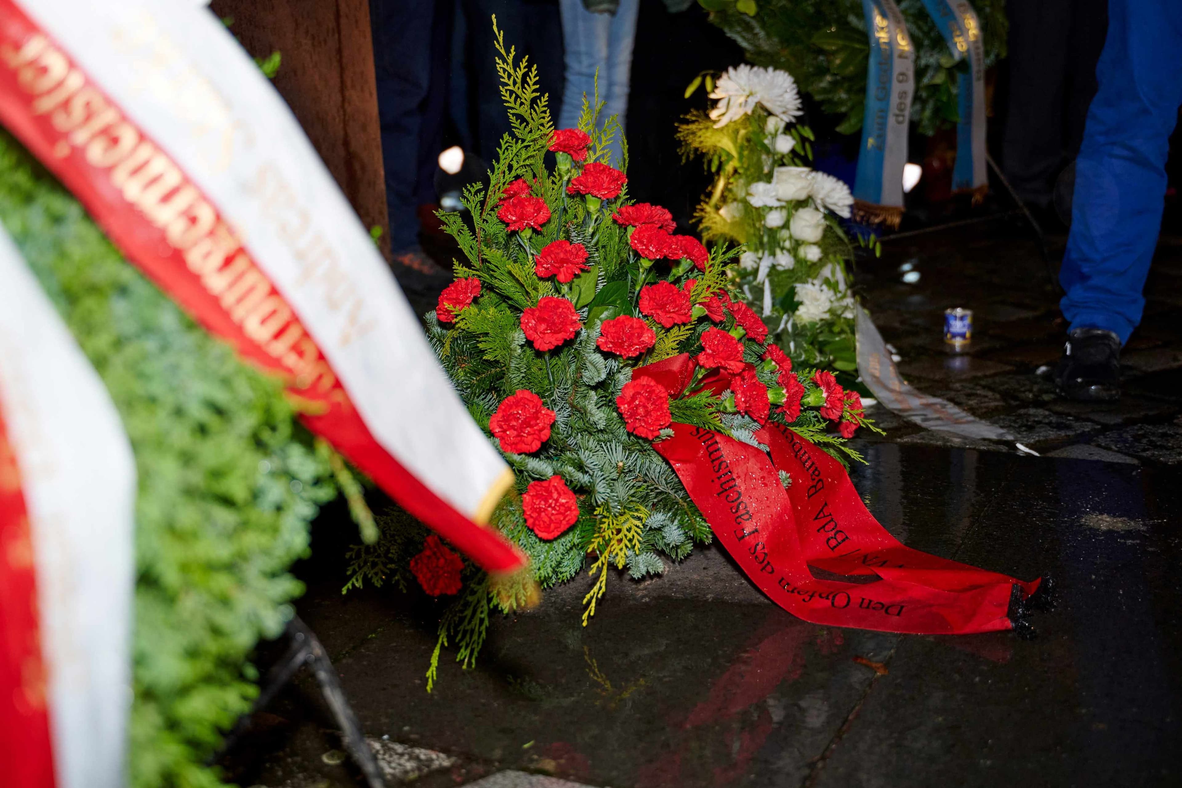 Gedenkfeier zur Reichspogromnacht am 9. November auf dem Synagogenplatz in Bamberg.
