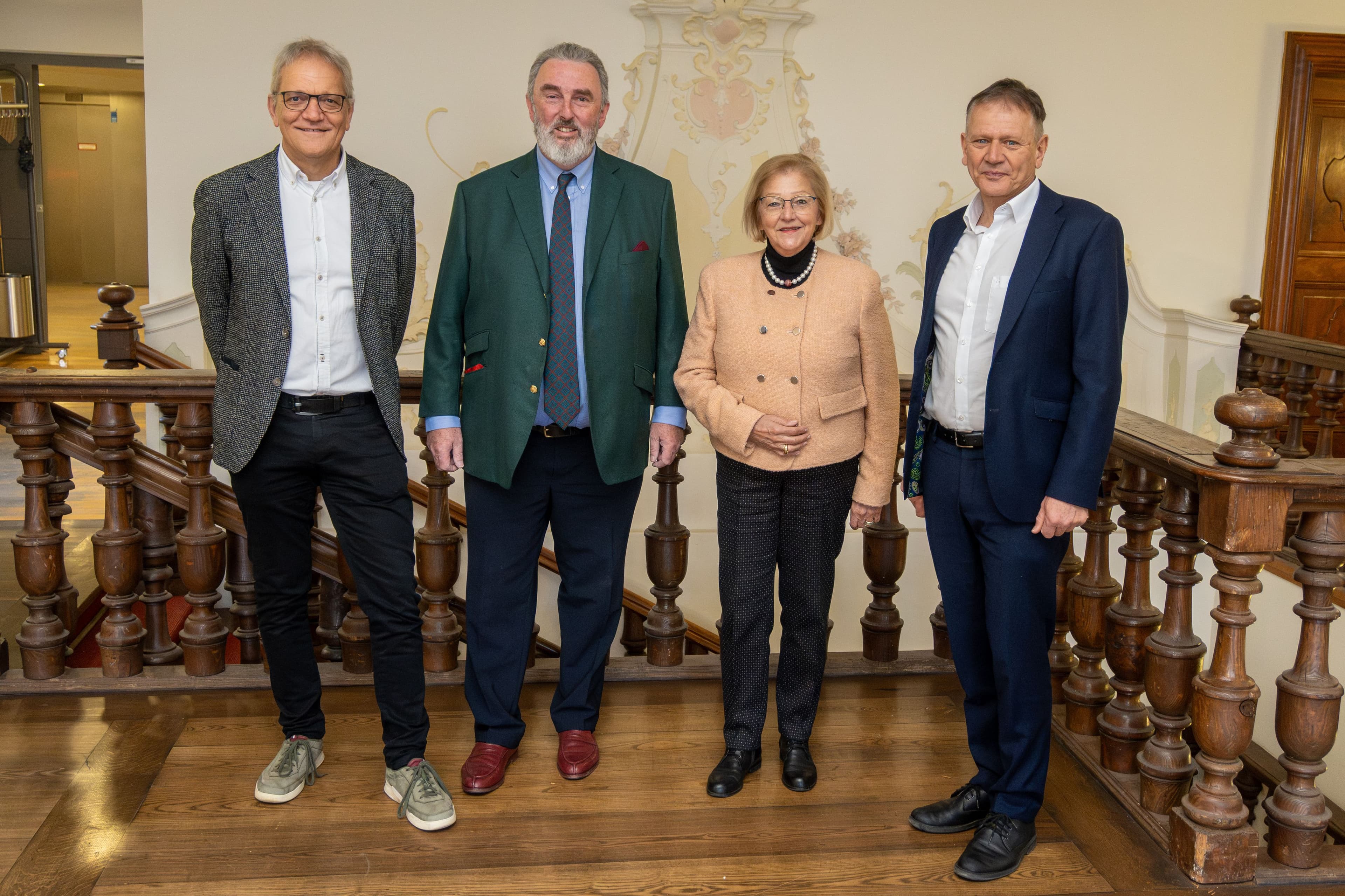 Der neue stellvertretende Vorsitzende des Stiftungsrates und zwei neue Stiftungsräte der Bürgerstiftung Leutkirch.