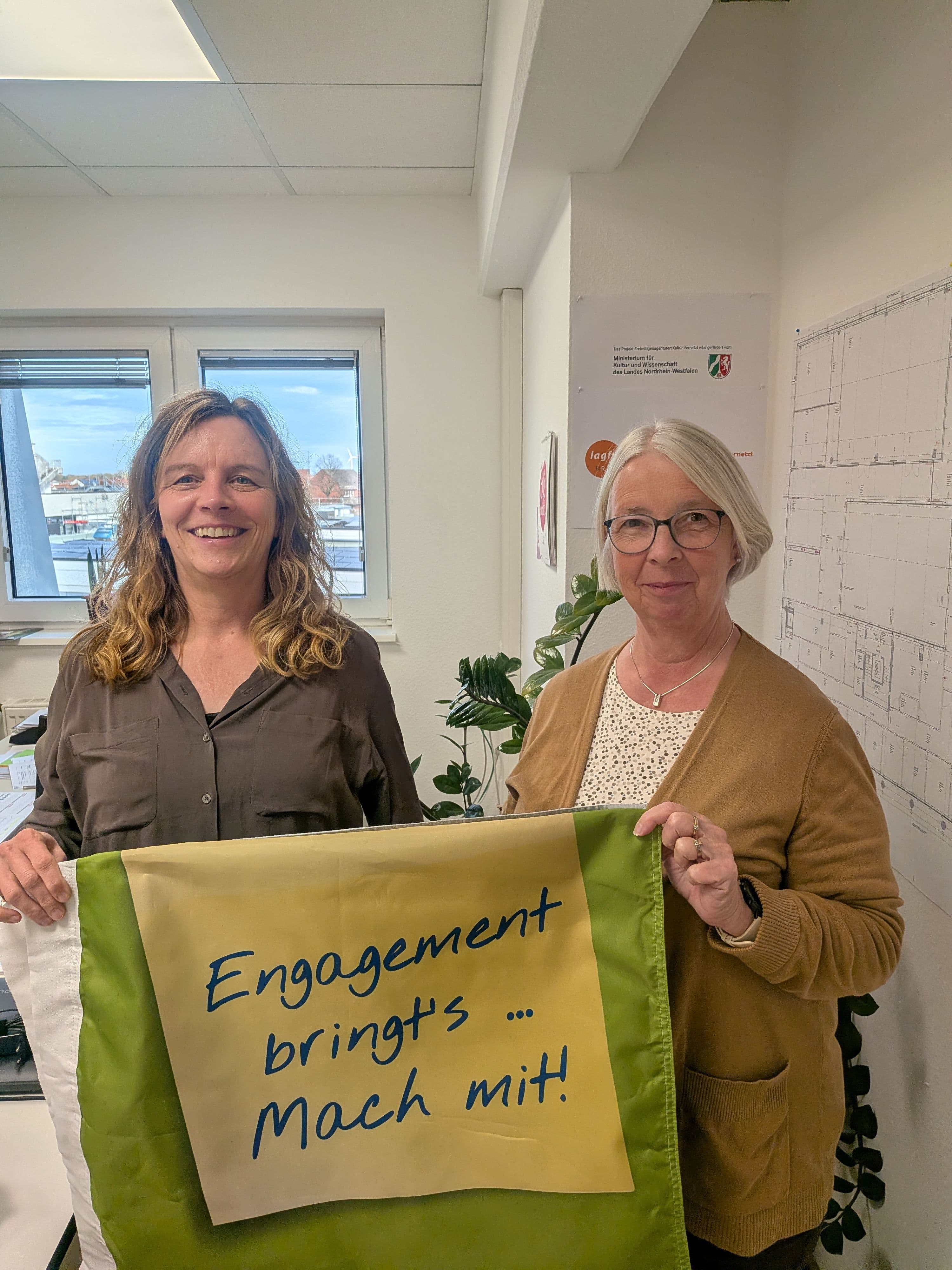 Doris Stuckmann und Martina Wietkamp begleiten das Bürgerengagement der Stadt Rheine seit 20 Jahren.