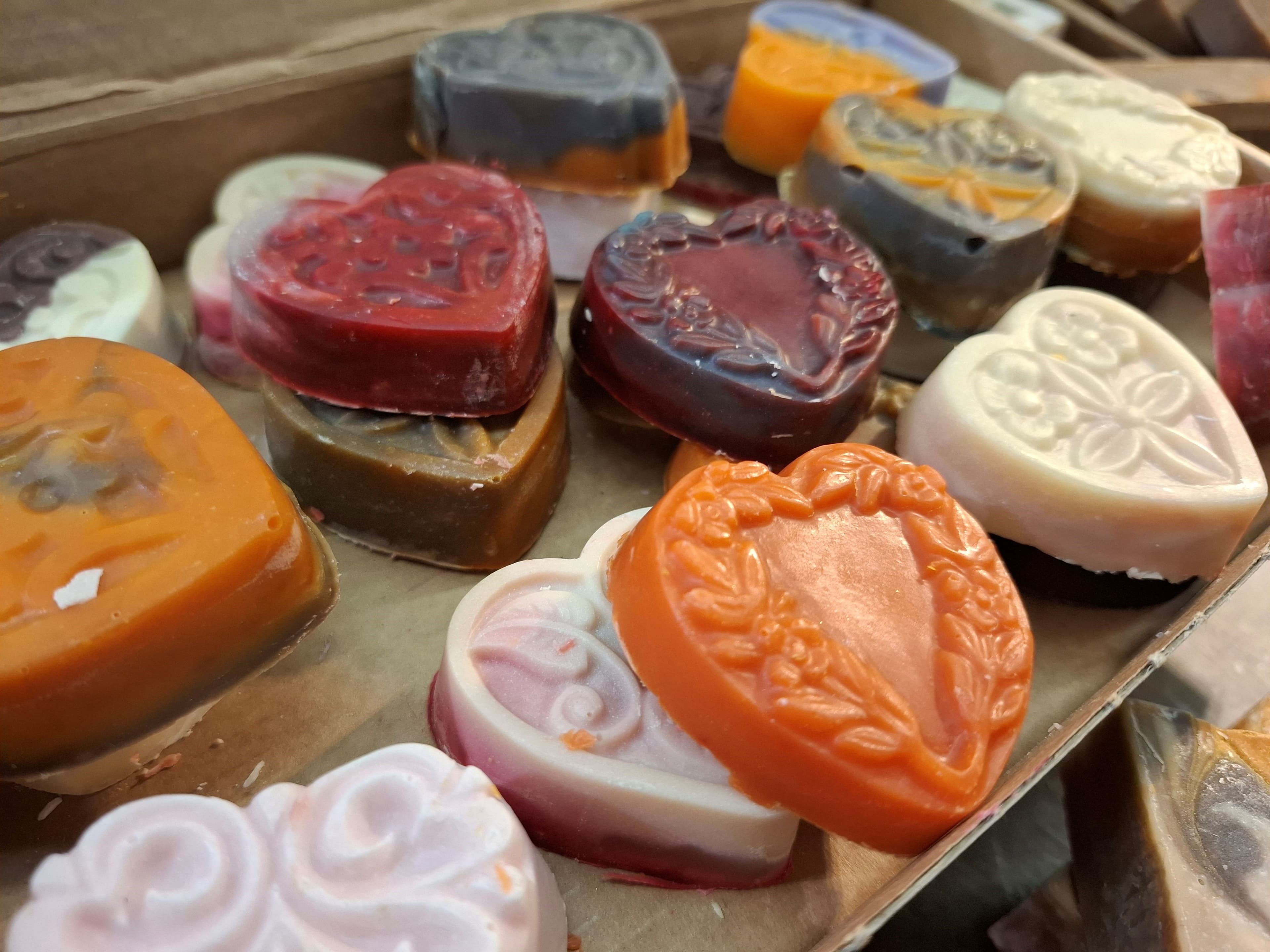 Marburger Kunsthandwerkermarkt begeistert mit Vielfalt | Symbolbild