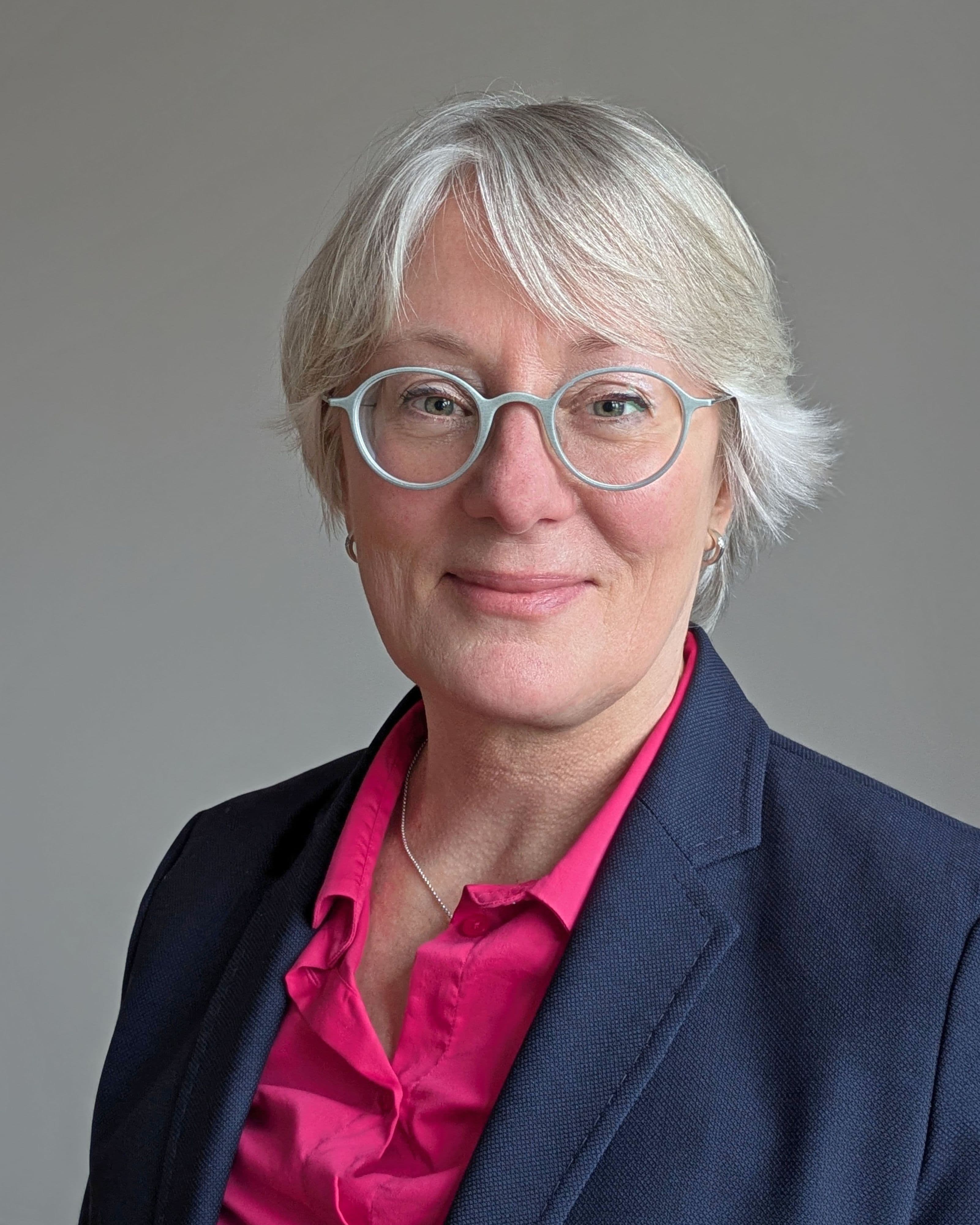 Das vielfältige Programm zum Weltfrauentag 2025 in Hilden lädt Frauen ein, sich zu vernetzen und aktiv für Gleichstellung und Demokratie einzutreten.