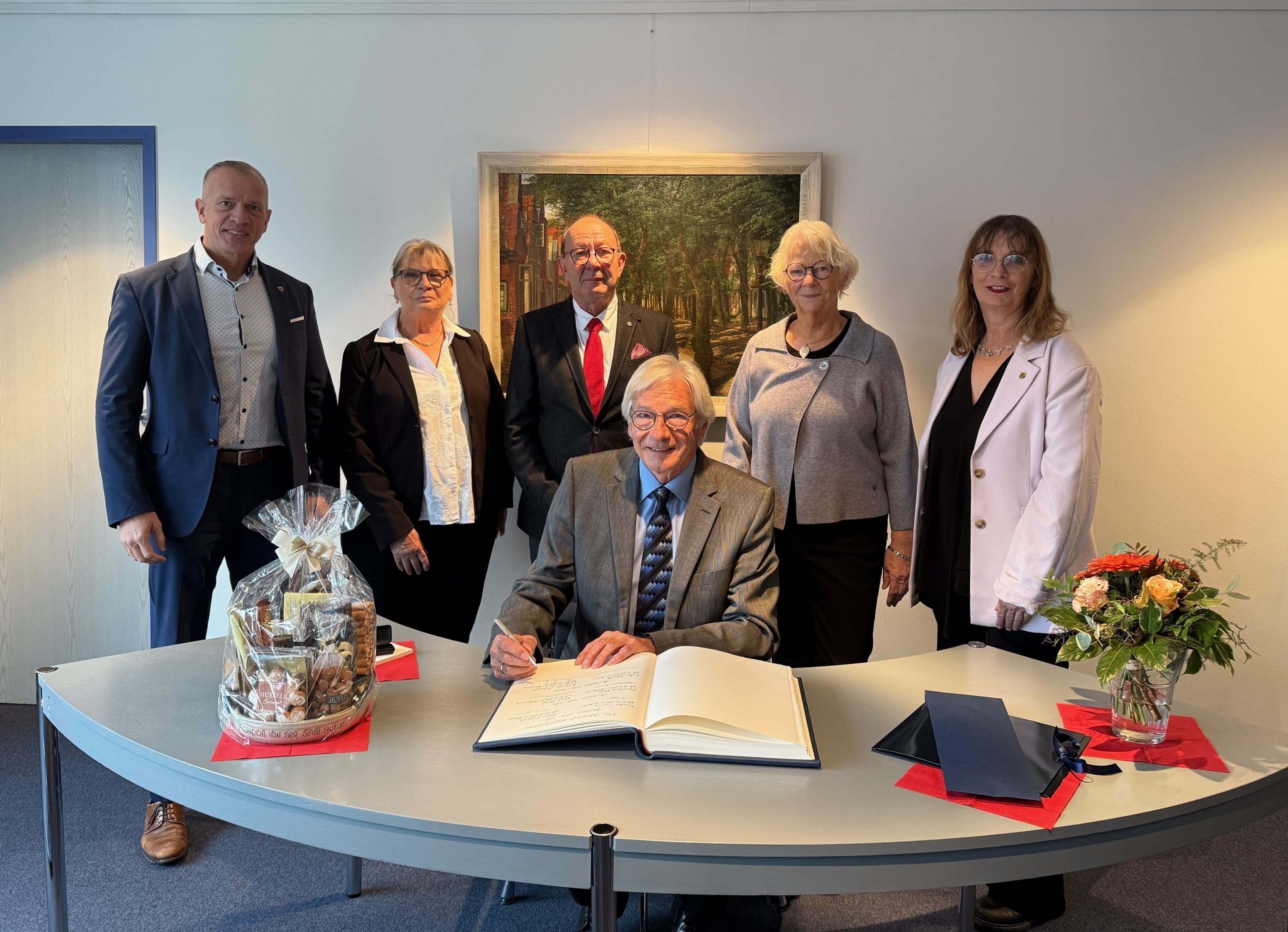 Husum ehrt engagiertes Ehepaar Maaß | Symbolbild