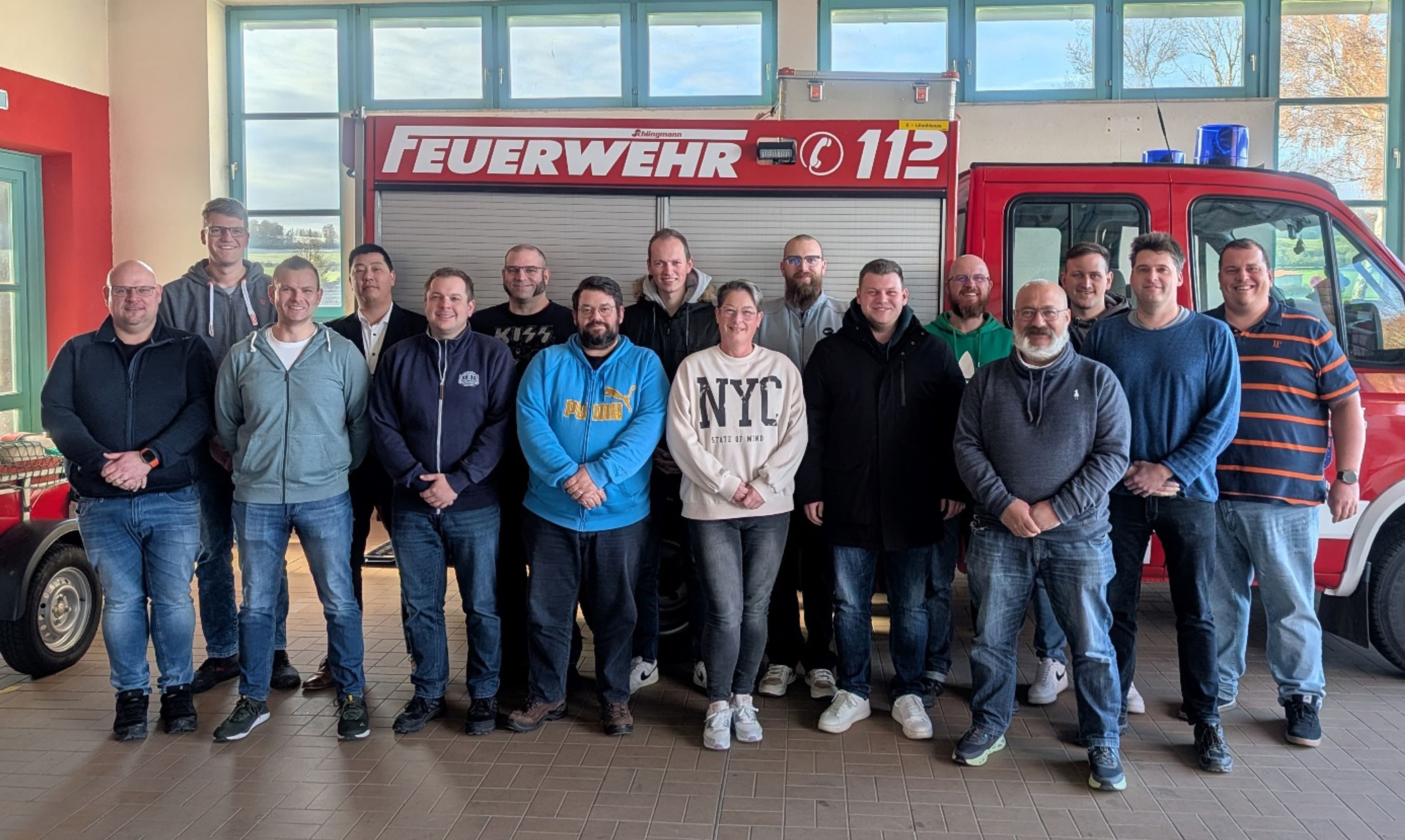 Feuerwehrkräfte stärken Führungskompetenz | Symbolbild