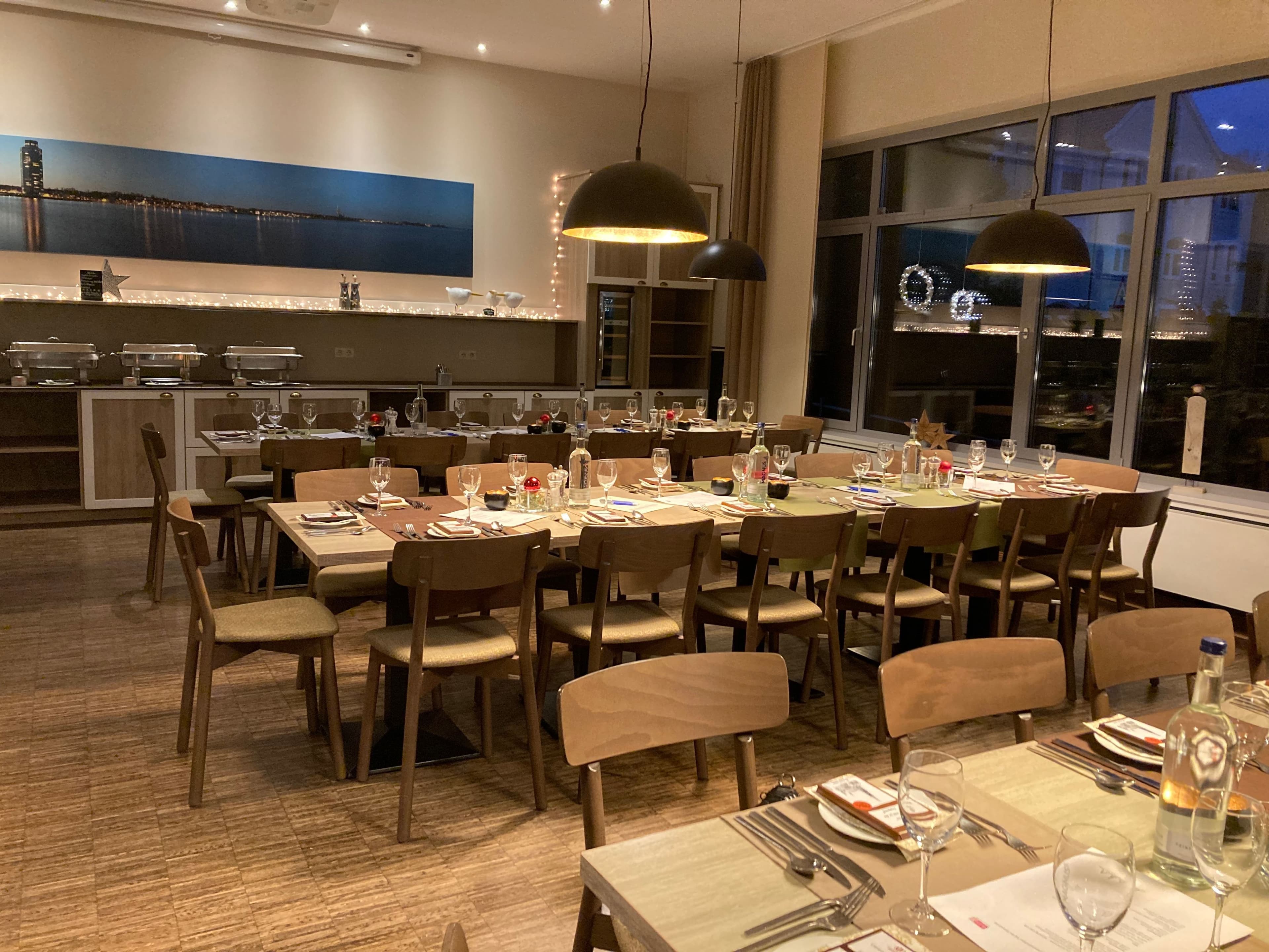 Ehrenamtliche Flüchtlingshilfe feiert Jahresausklang | Symbolbild