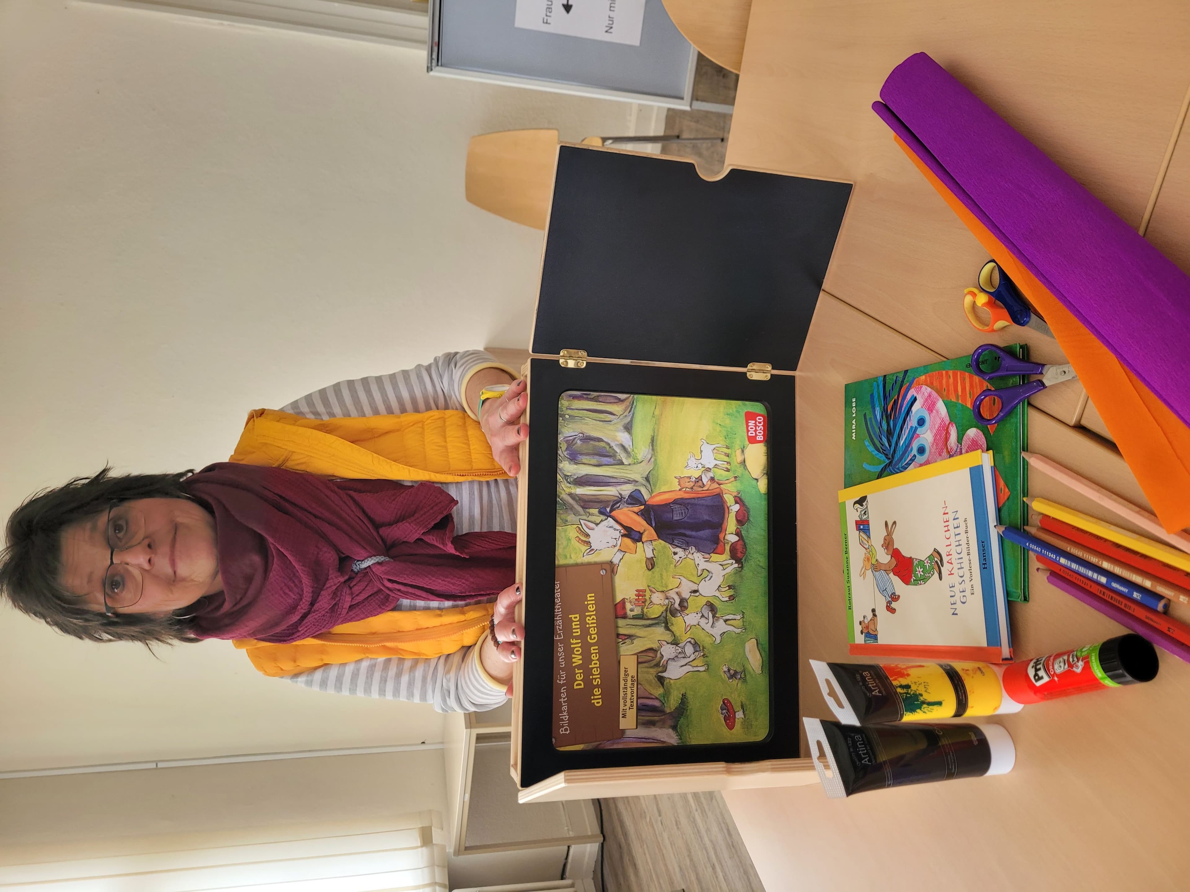 Lese- und Theaterveranstaltung fĂĽr Kinder zum Martinstag in der Stadtbibliothek Menden.