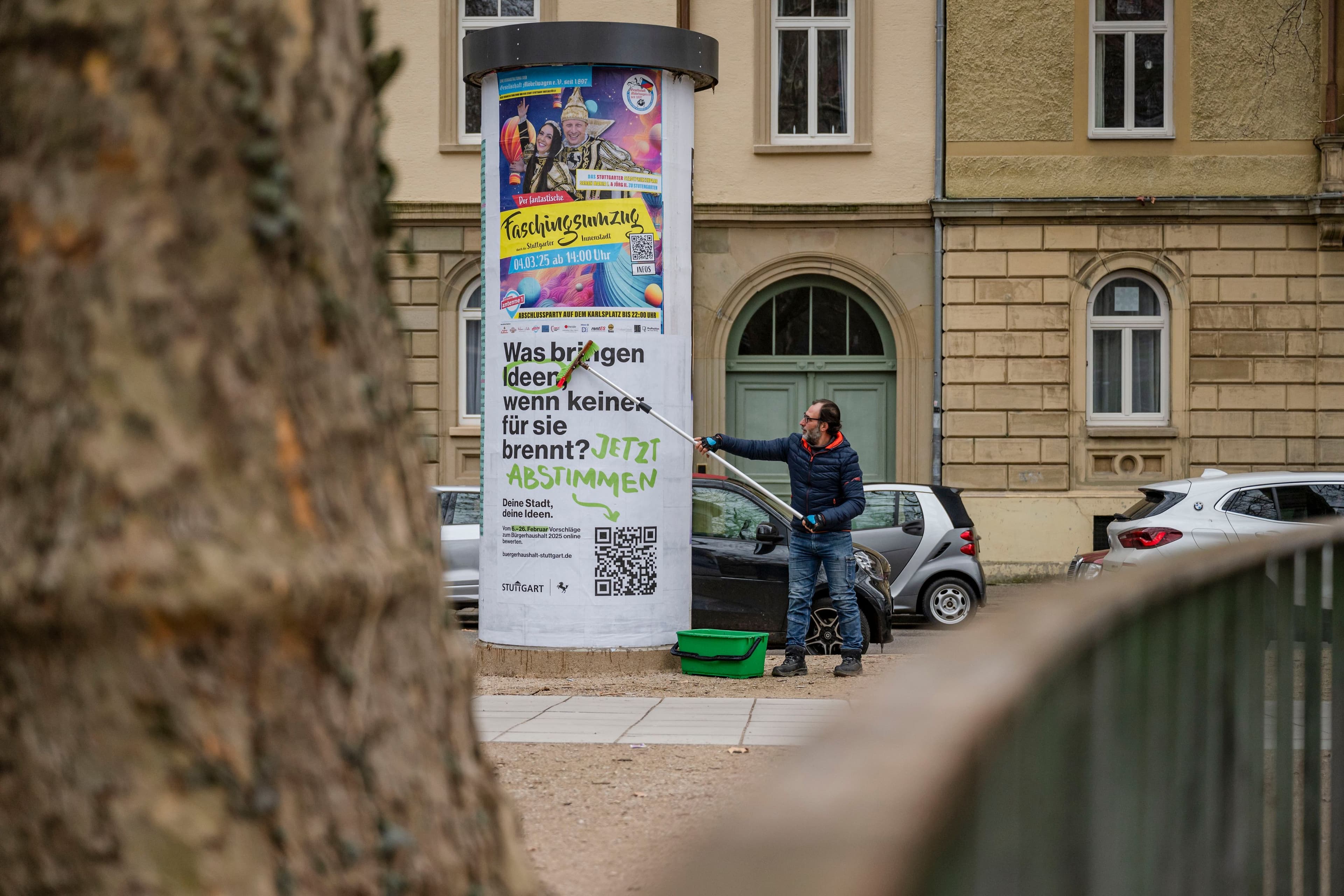 Der Warnstreik im Öffentlichen Dienst in Stuttgart zeigt die Mobilisierung von 1.638 Beschäftigten des Jugendamts, die für bessere Arbeitsbedingungen und mehr Personal eintreten.