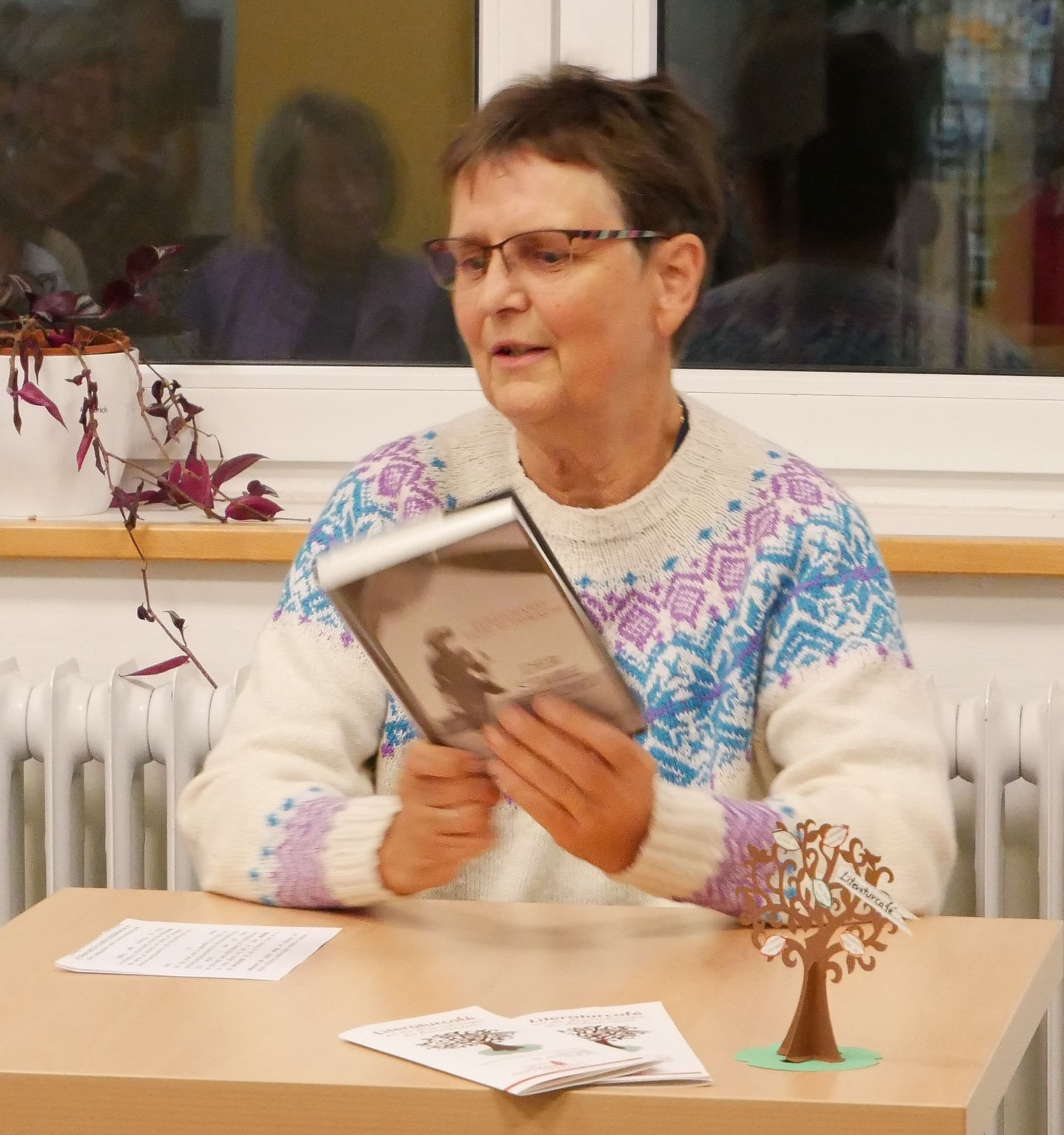 Literaturcafé begeistert mit 18 Neuerscheinungen | Symbolbild