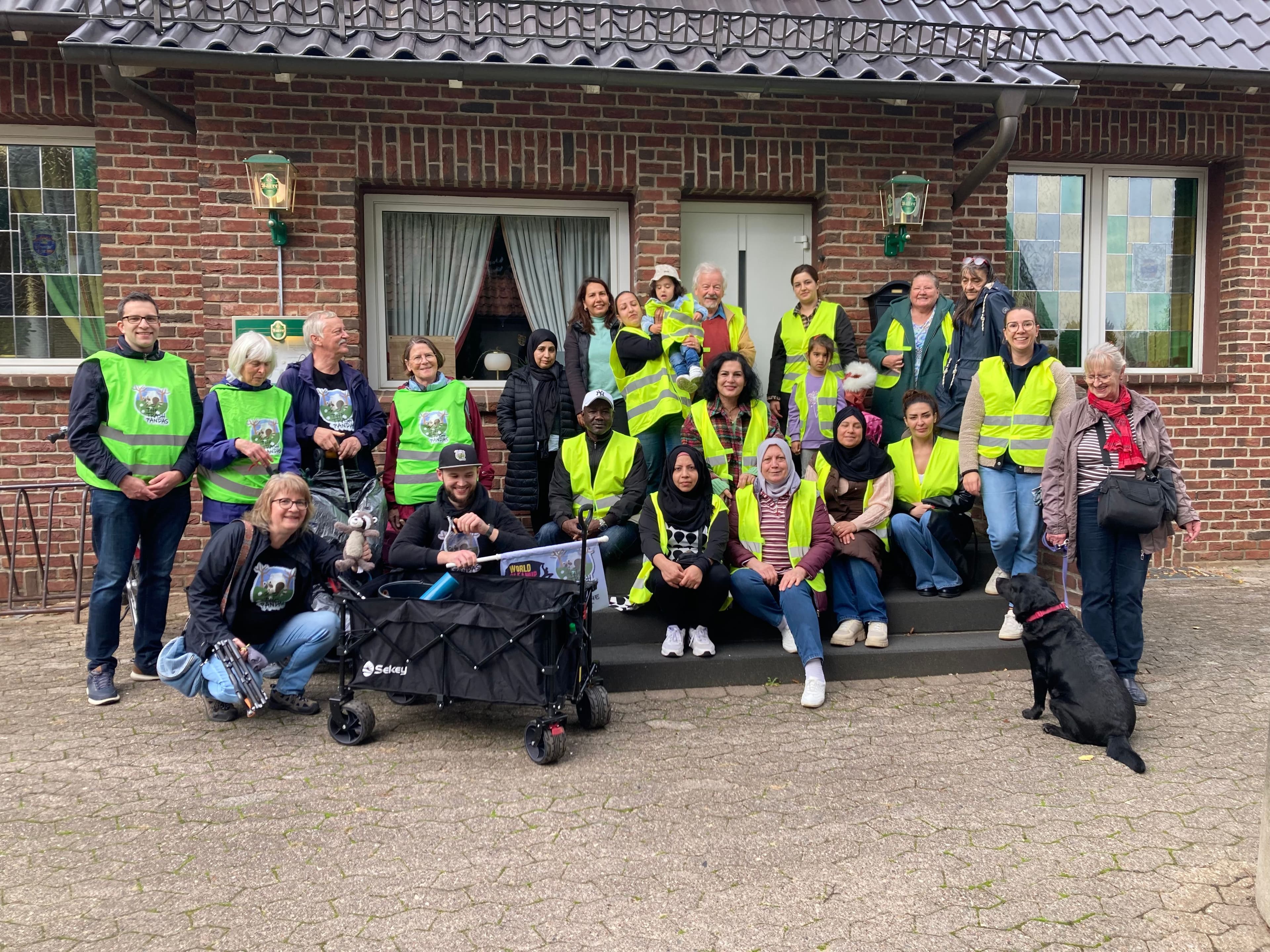 Rodenbeck räumt auf: 40 Helfer im Einsatz | Symbolbild