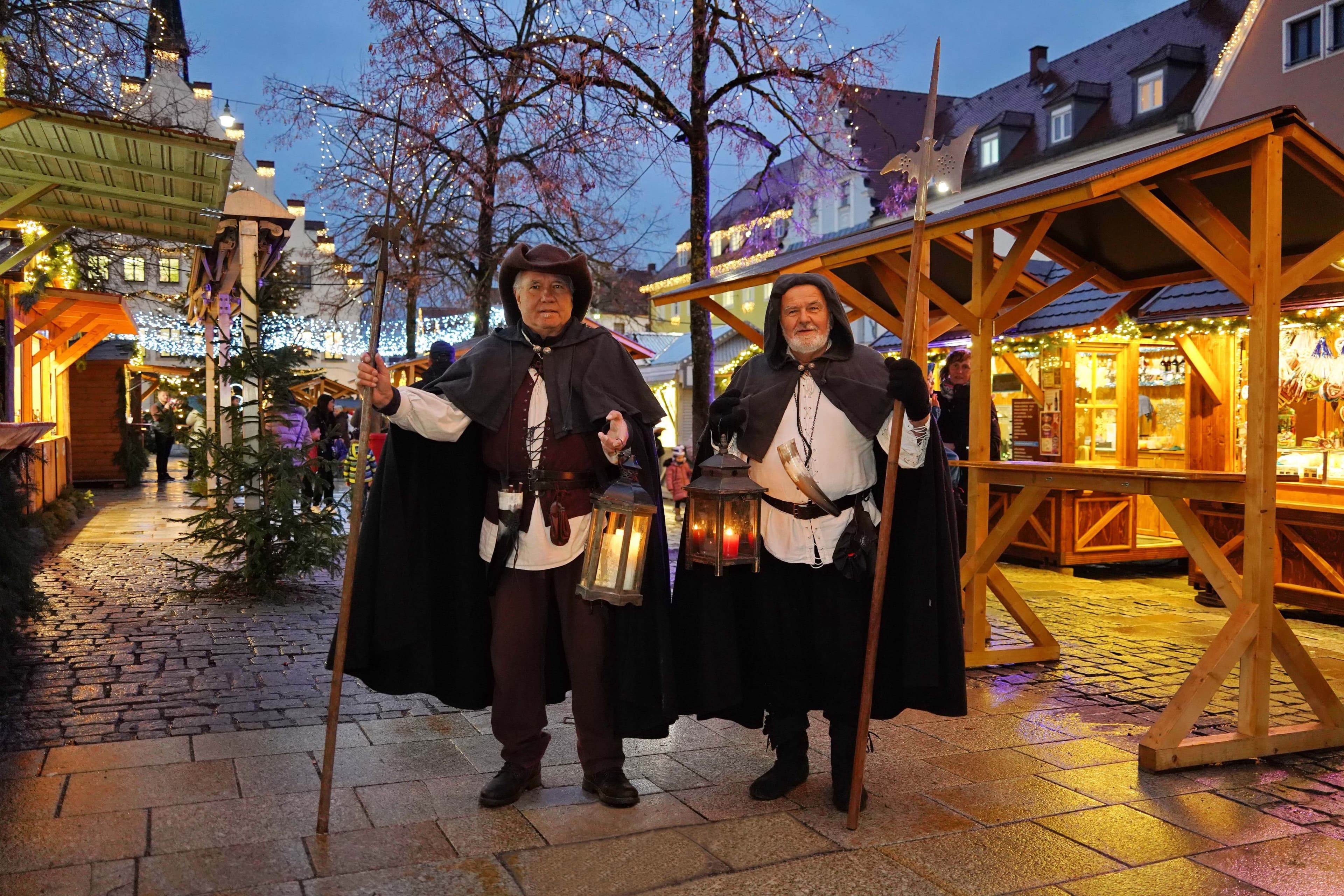 Neumarkt erstrahlt im Adventszauber | Symbolbild