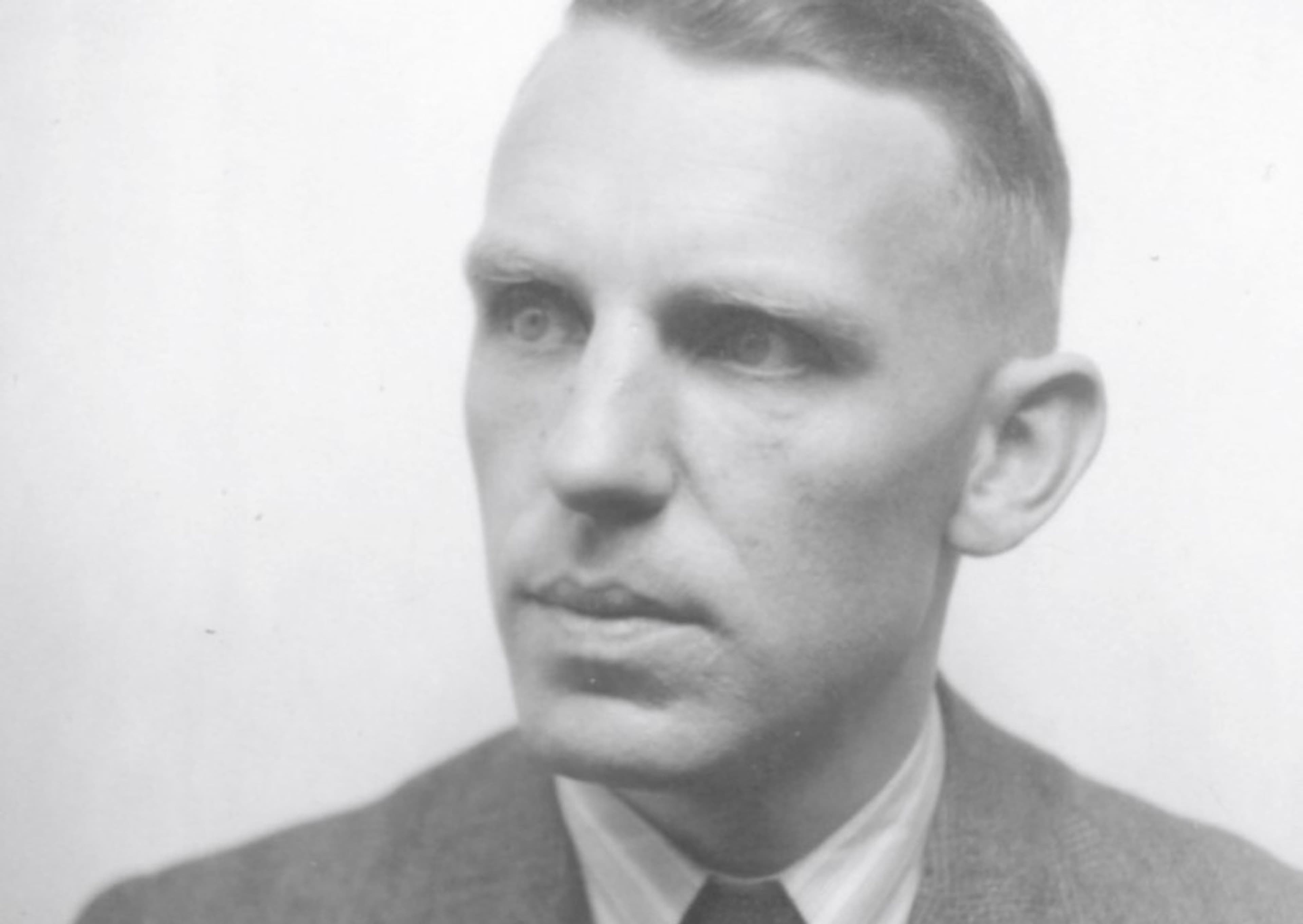 Die Gesprächsrunde im Stadtarchiv über das Leben von Otto Küster beleuchtet die Wiedergutmachung nationalsozialistischen Unrechts und regt zur Diskussion über die Geschichte an.