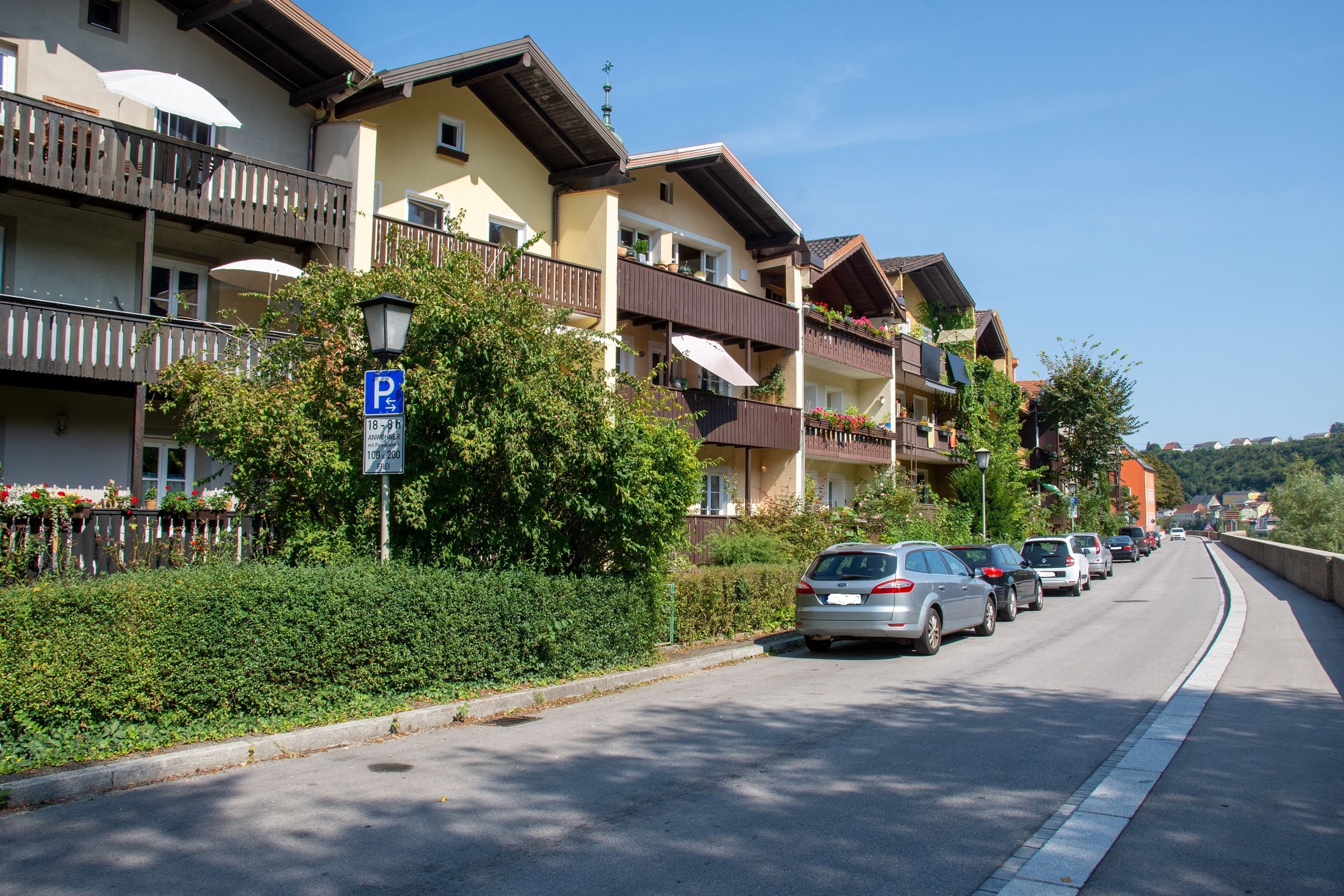 Abschluss der Sanierungsarbeiten an der Salzlände: Ein neuer Blick auf Burghausens Altstadt | Symbolbild