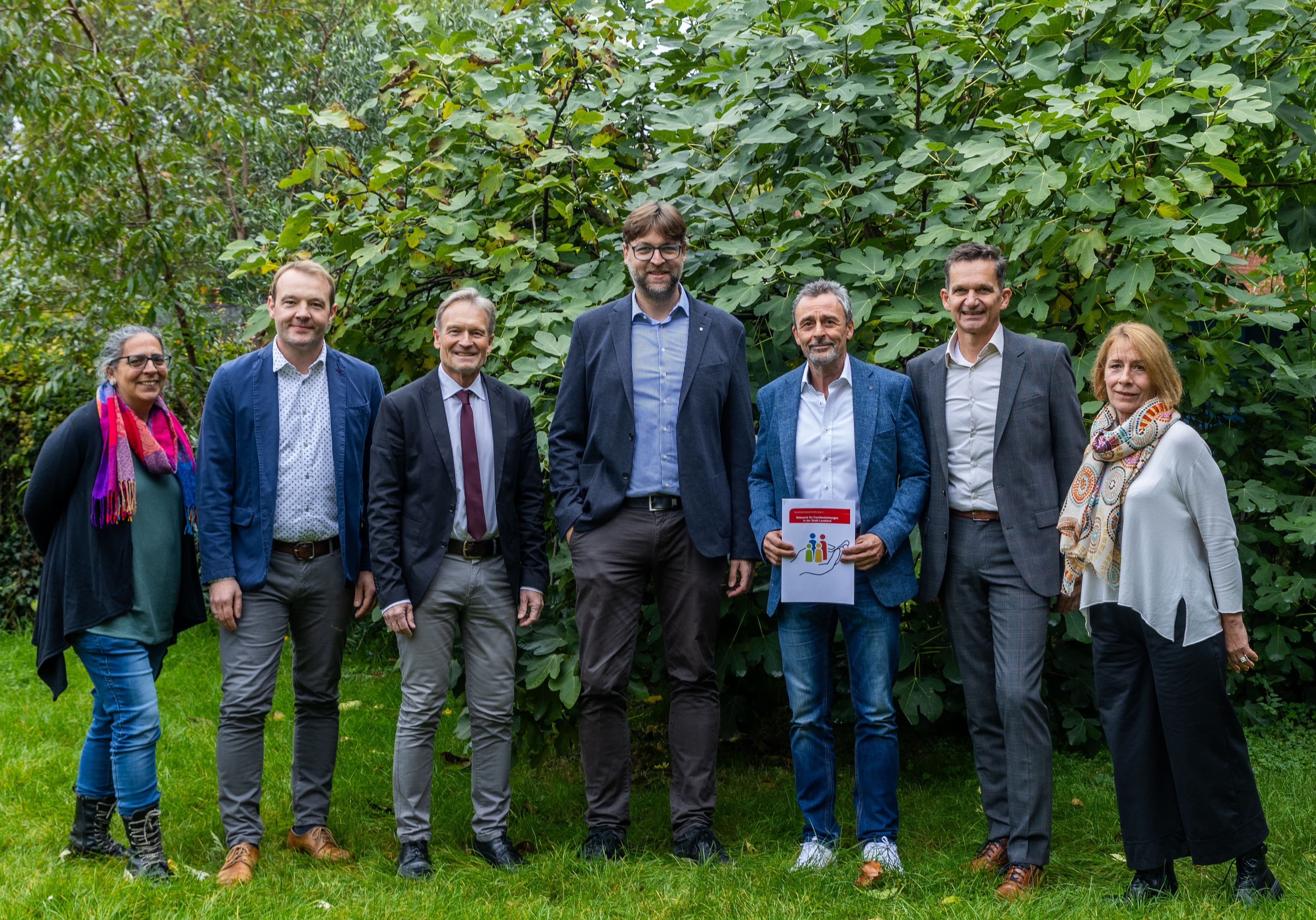 Das neu gegründete Netzwerk für Familienleistungen in Landshut beim ersten Strategietreffen.