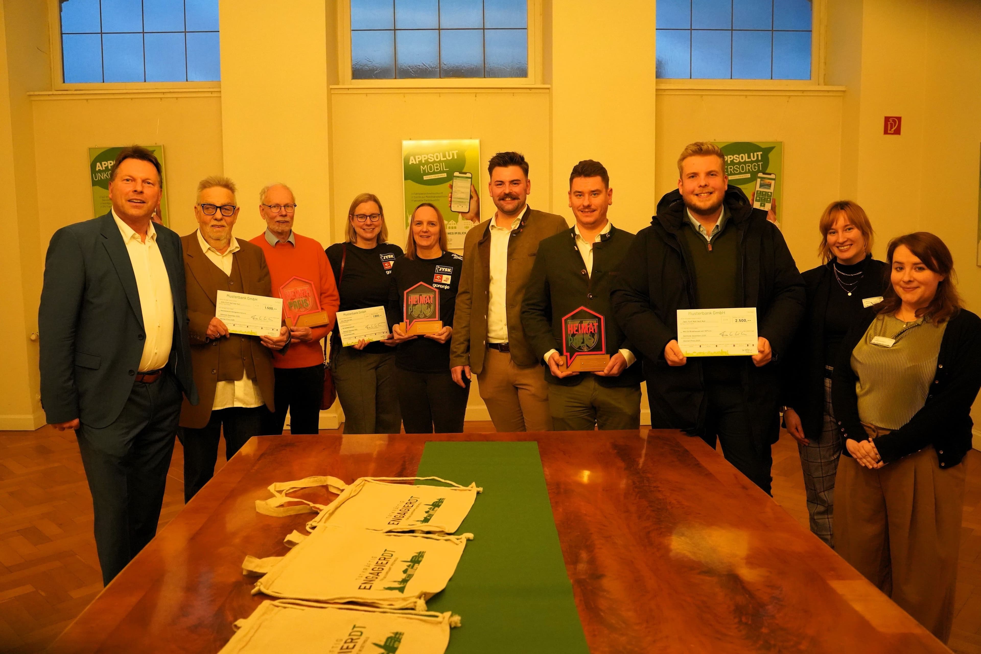 Verleihung Heimat-Preis 2025 an engagierte Vereine und Projekte im Rathaus Detmold.