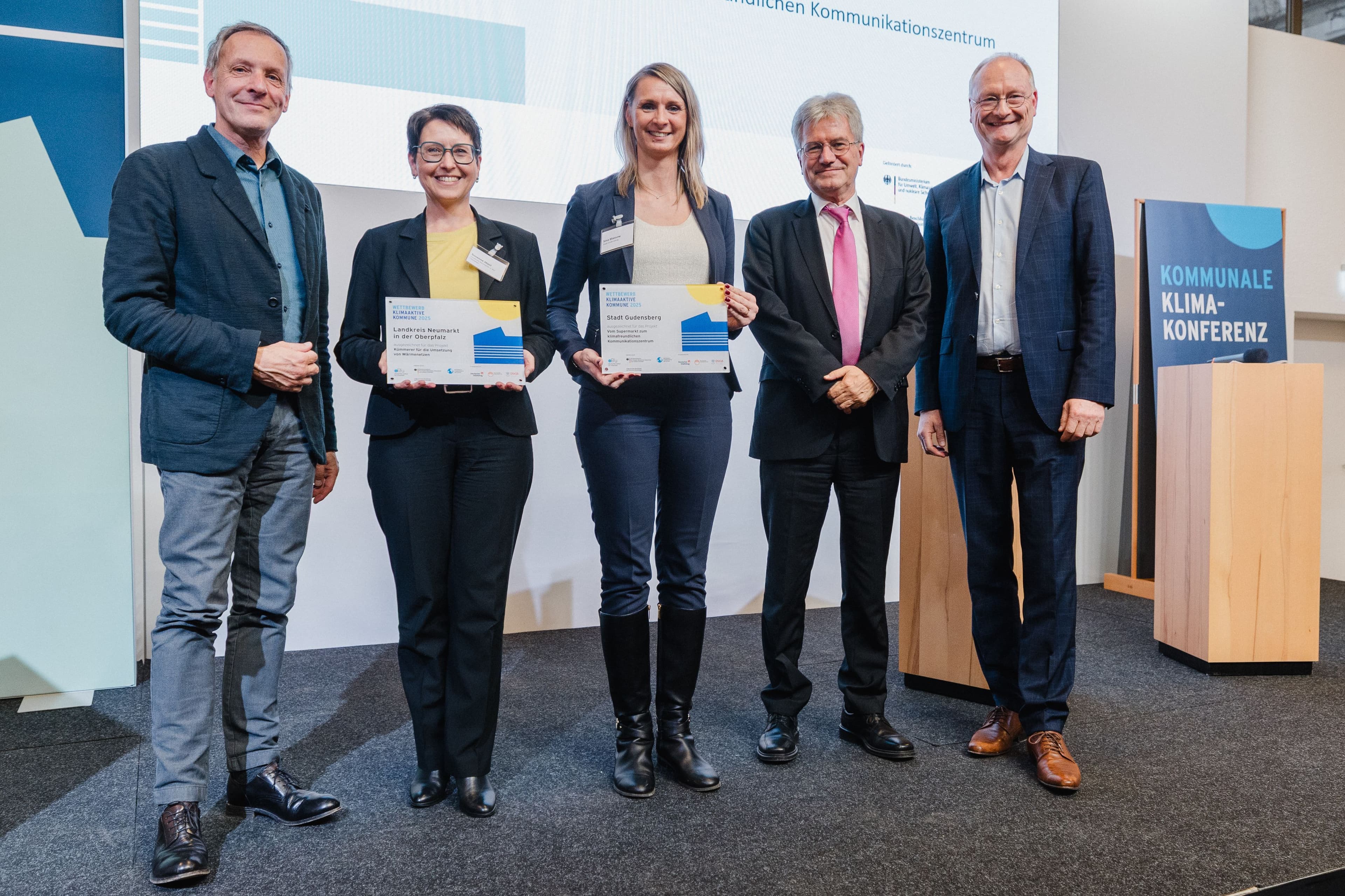 Modernisiertes Begegnungszentrum in ehemaligem Supermarkt als Vorzeigeprojekt für Klimaschutz.