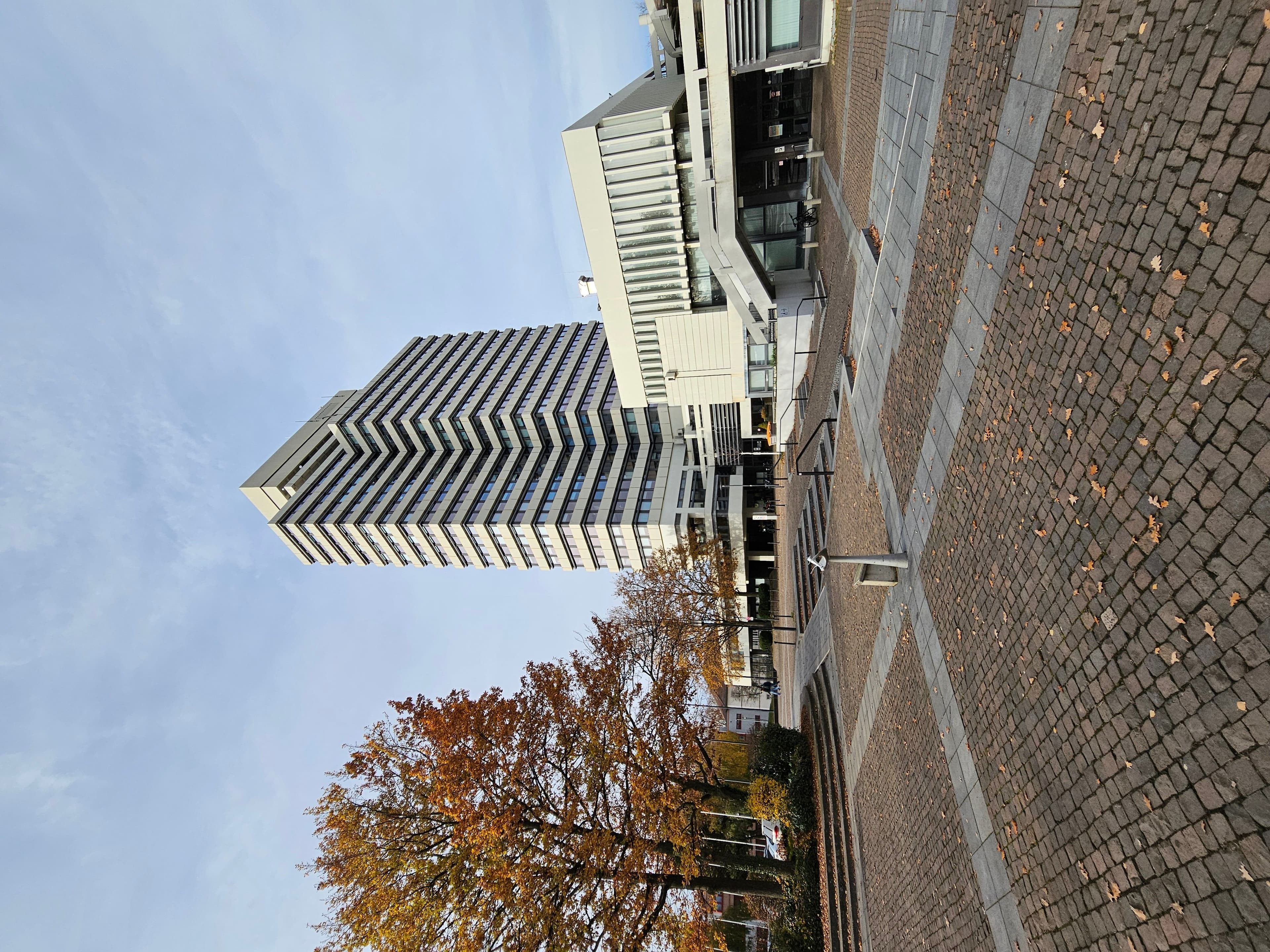 Der Rathausvorplatz in Kaiserslautern erhält ein neues Videoschutz-System zur Erhöhung der Sicherheit.