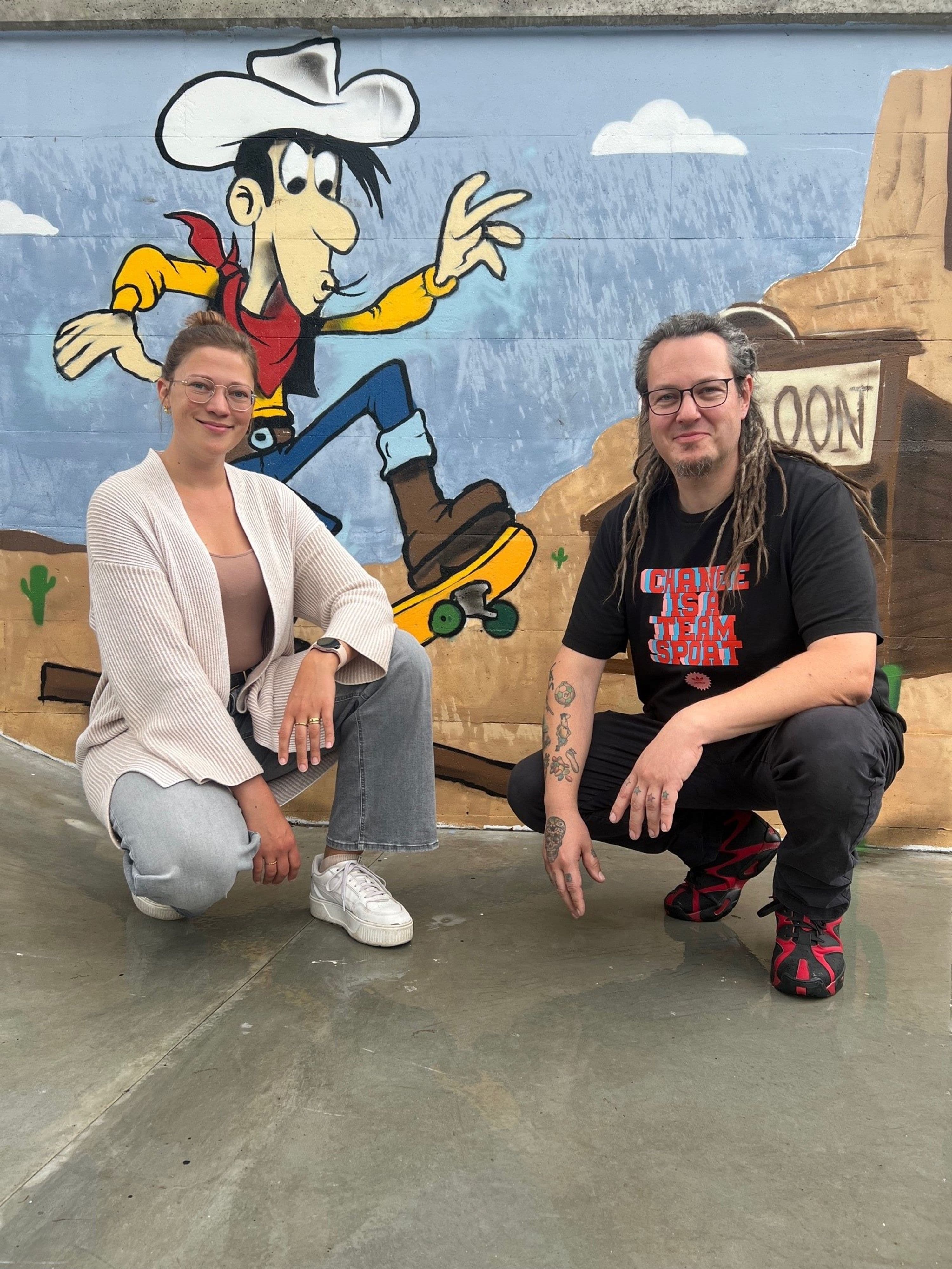 Marie-Louise Finger und Tobias H. Müller sind die neuen Streetworker*innen der Stadt Schleswig.