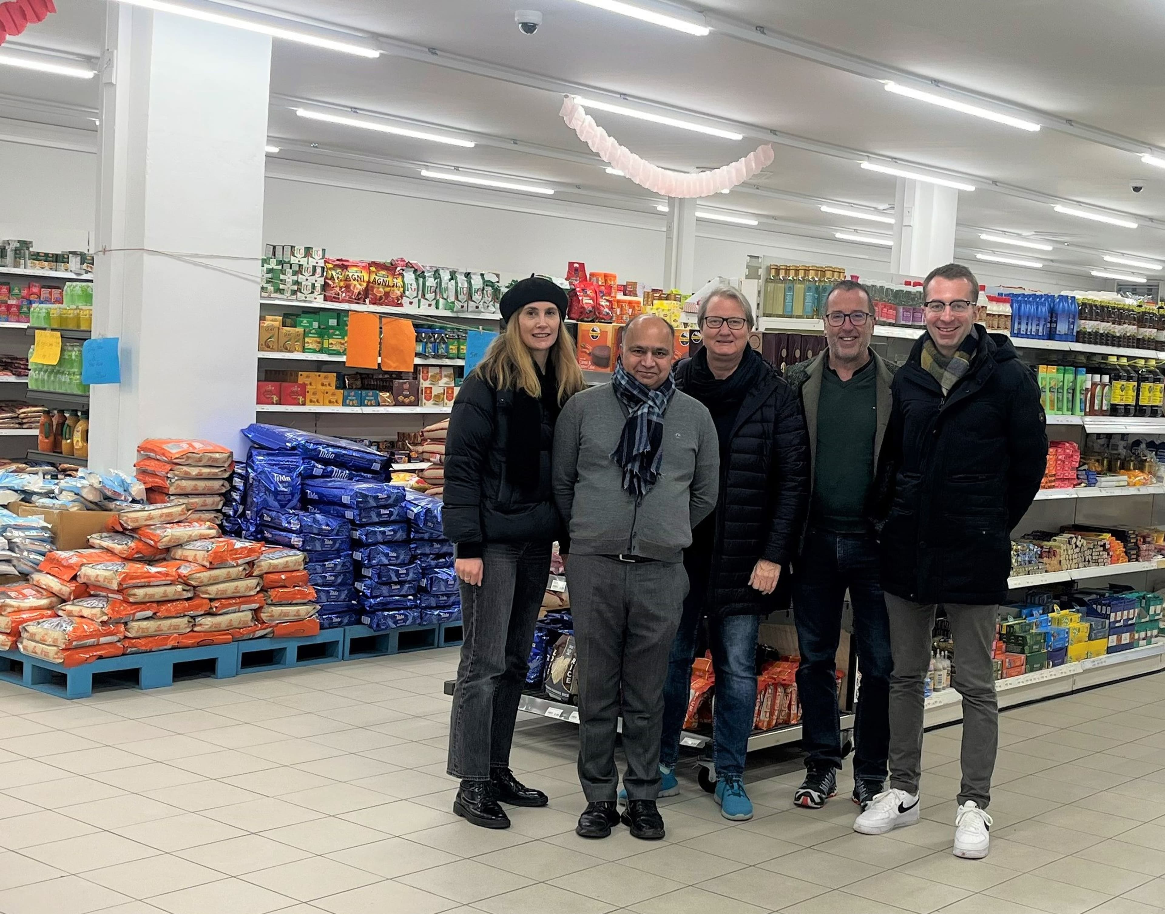 Das neue indische Lebensmittelgeschäft in Vaihingen bietet eine Vielzahl von exotischen Gewürzen und Spezialitäten aus Indien an, um die lokale Gastronomie zu bereichern.