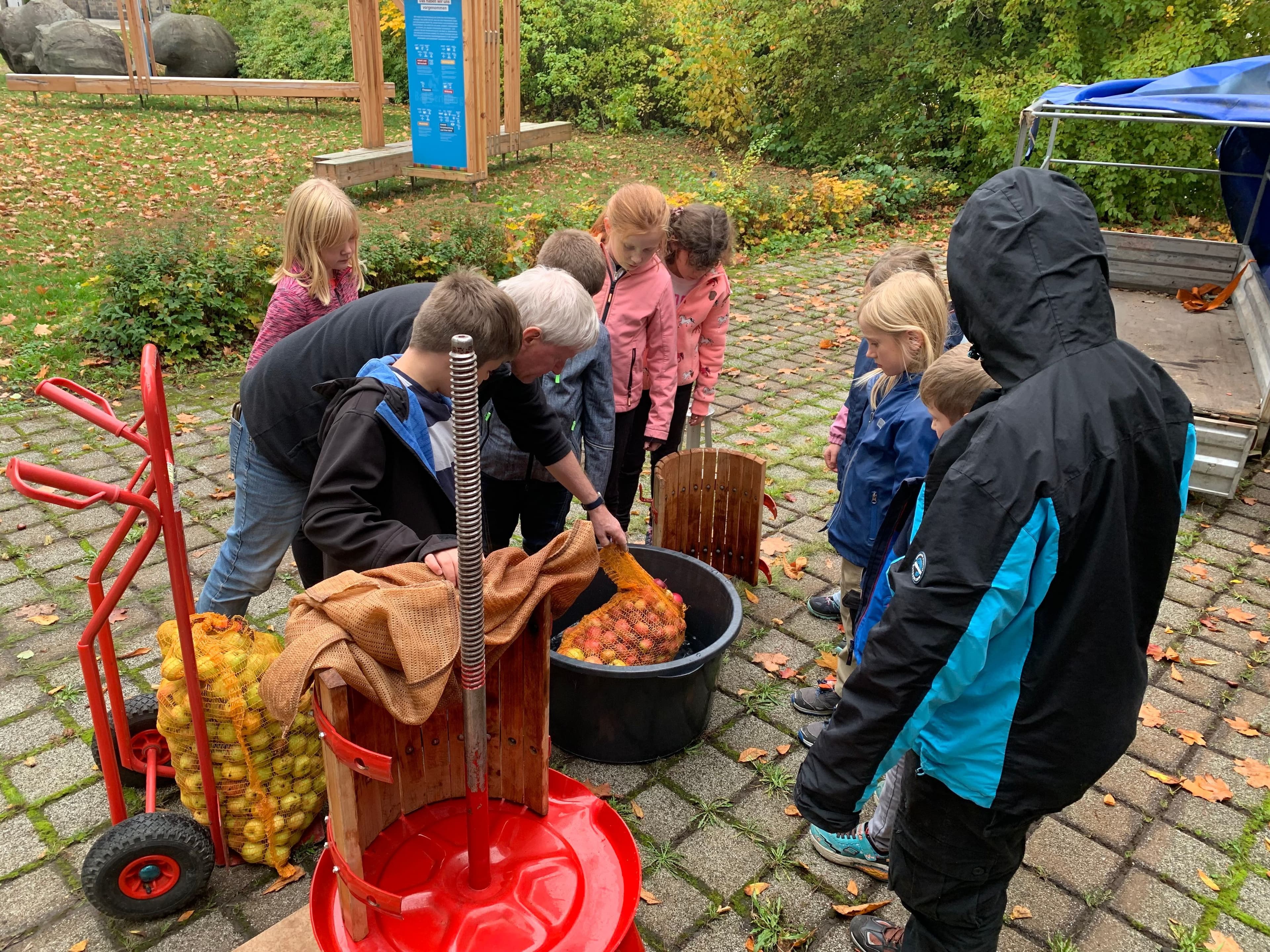 Herbstferien voller Spaß und Kreativität | Symbolbild