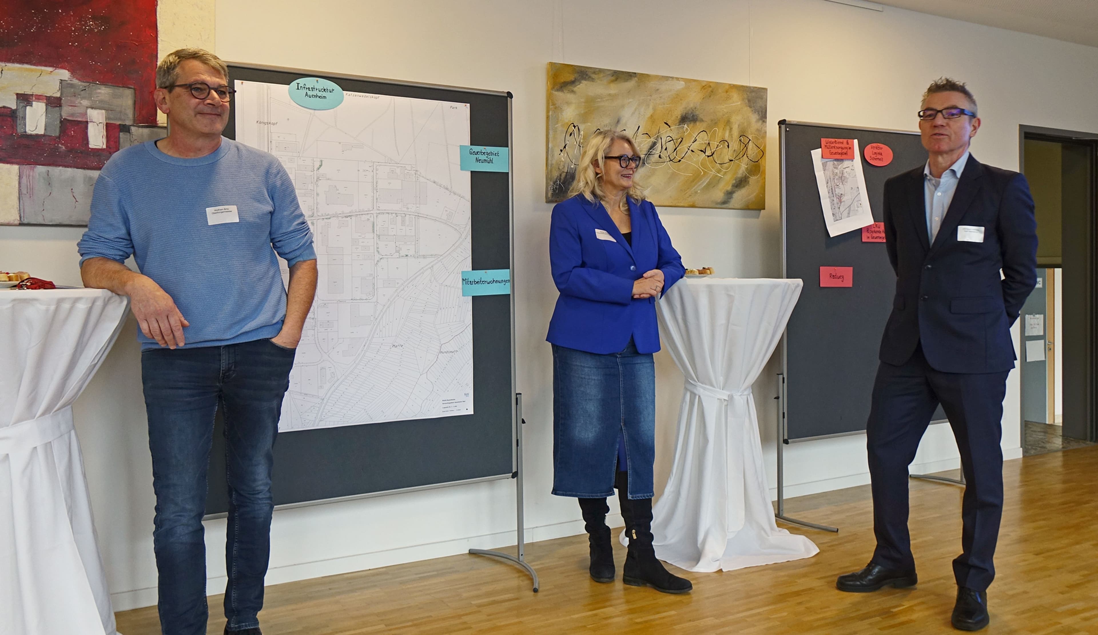 Oberbürgermeister Wolfram Britz, Sanja Tömmes und Christoph Hodapp beim Unternehmerfrühstück in Auenheim.