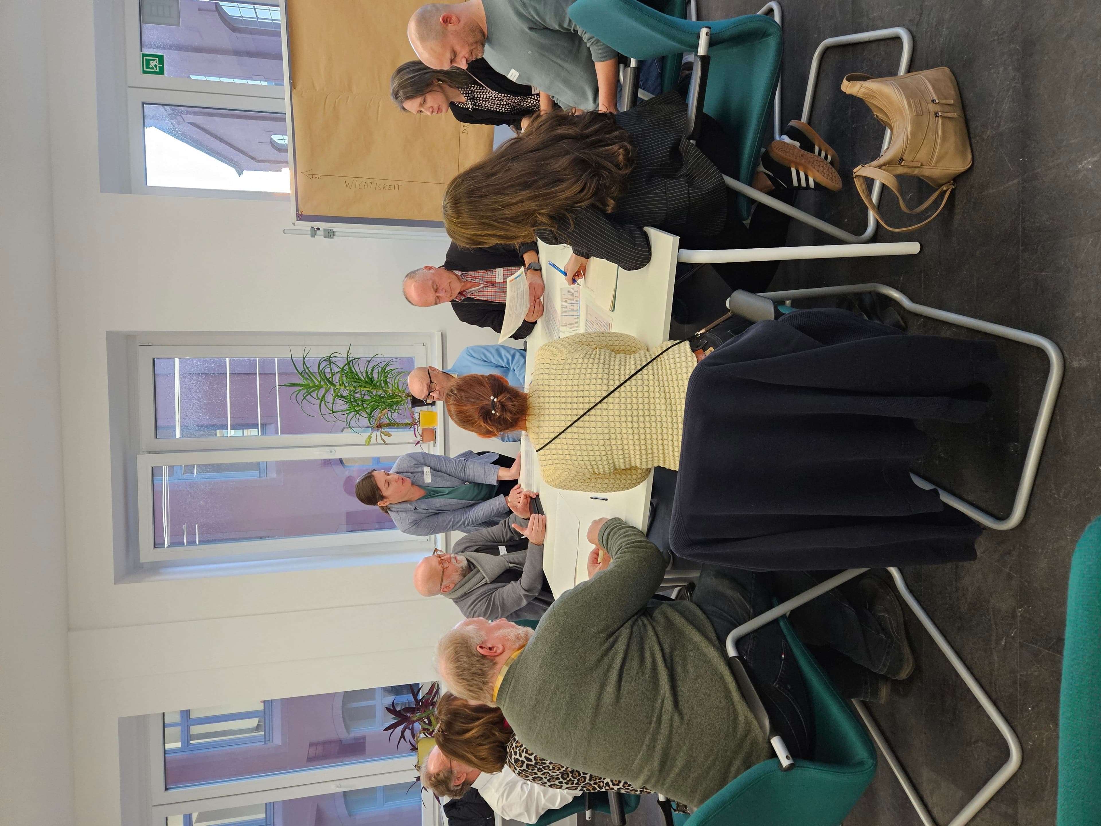 In Gruppenarbeit wurden die 18 Maßnahmen zur Wärmeplanung gewichtet und priorisiert.