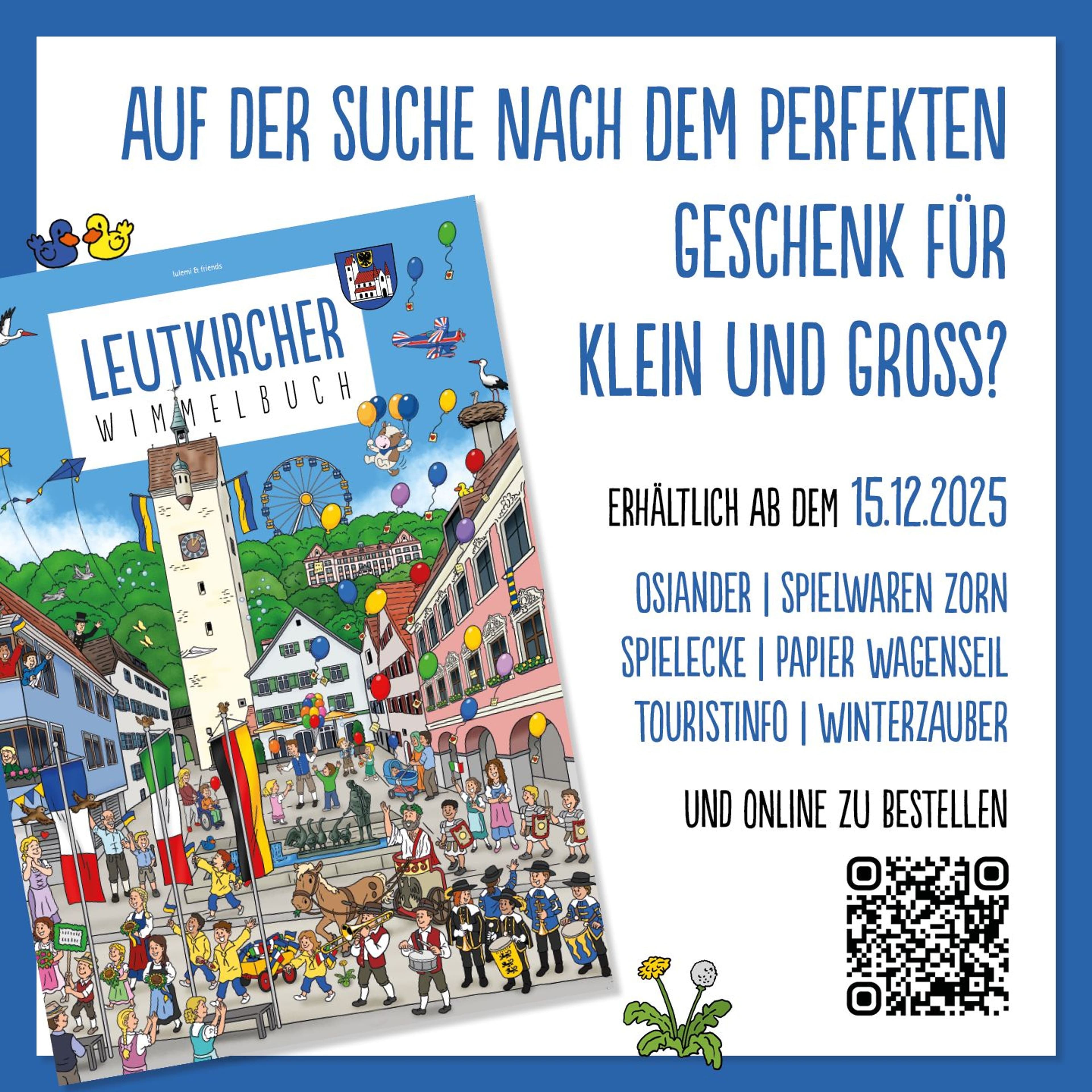 Stephan Wandinger präsentiert das erste gedruckte Exemplar des Leutkircher Wimmelbuchs.